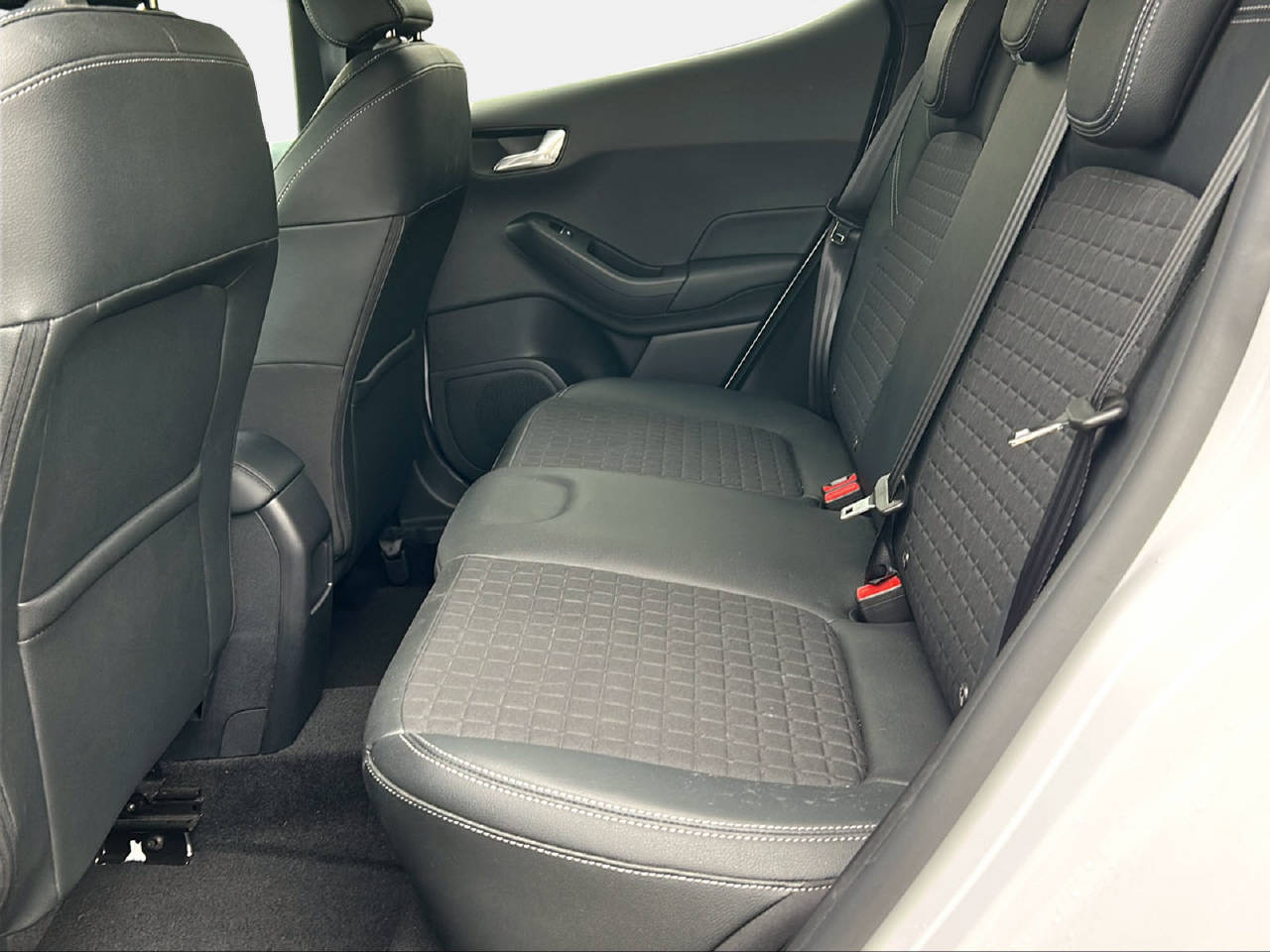 FORD Fiesta 1.0 EcoB 125 Active-image-12