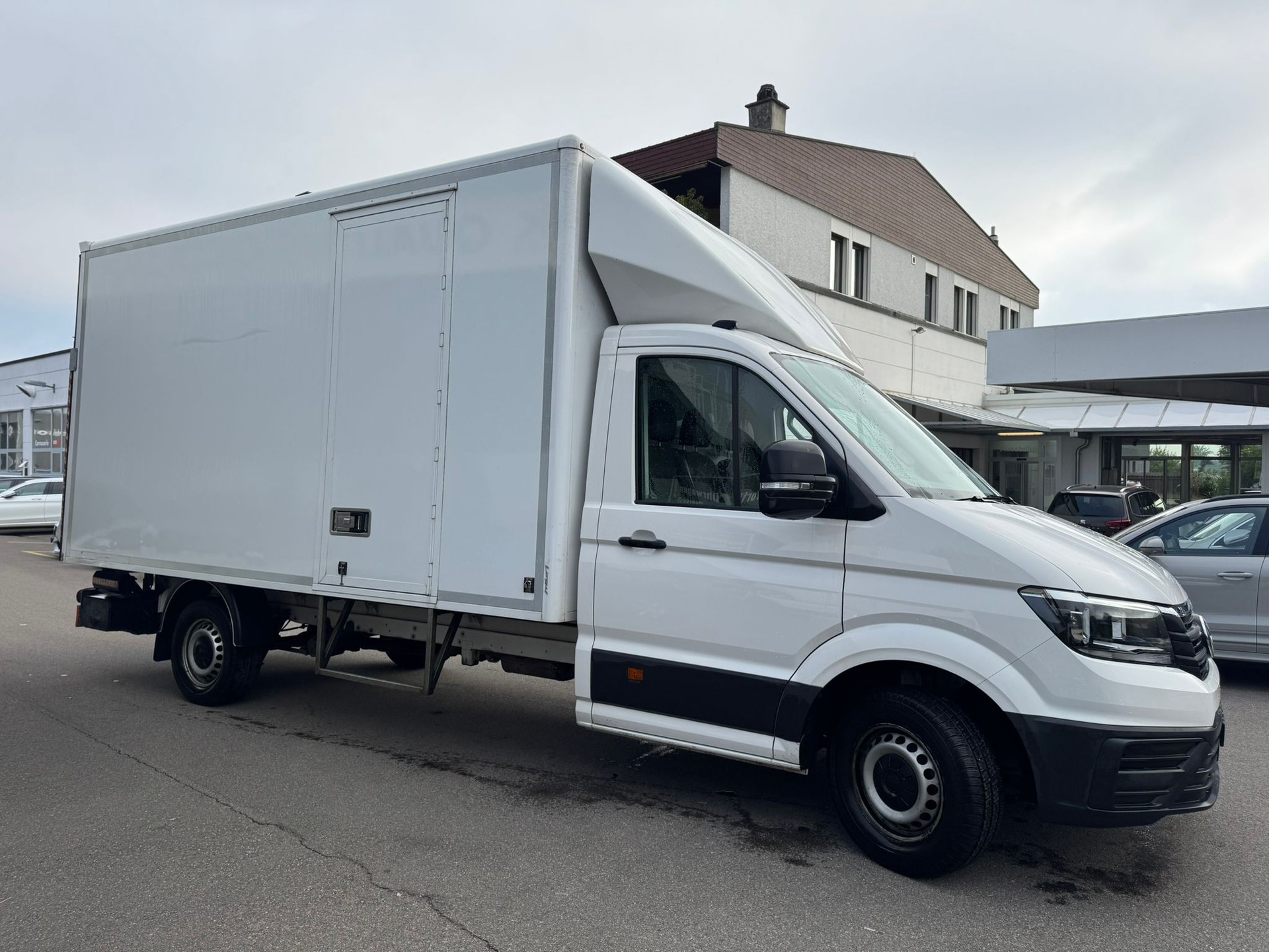 VW Crafter 35 2.0 TDI L4-image-3