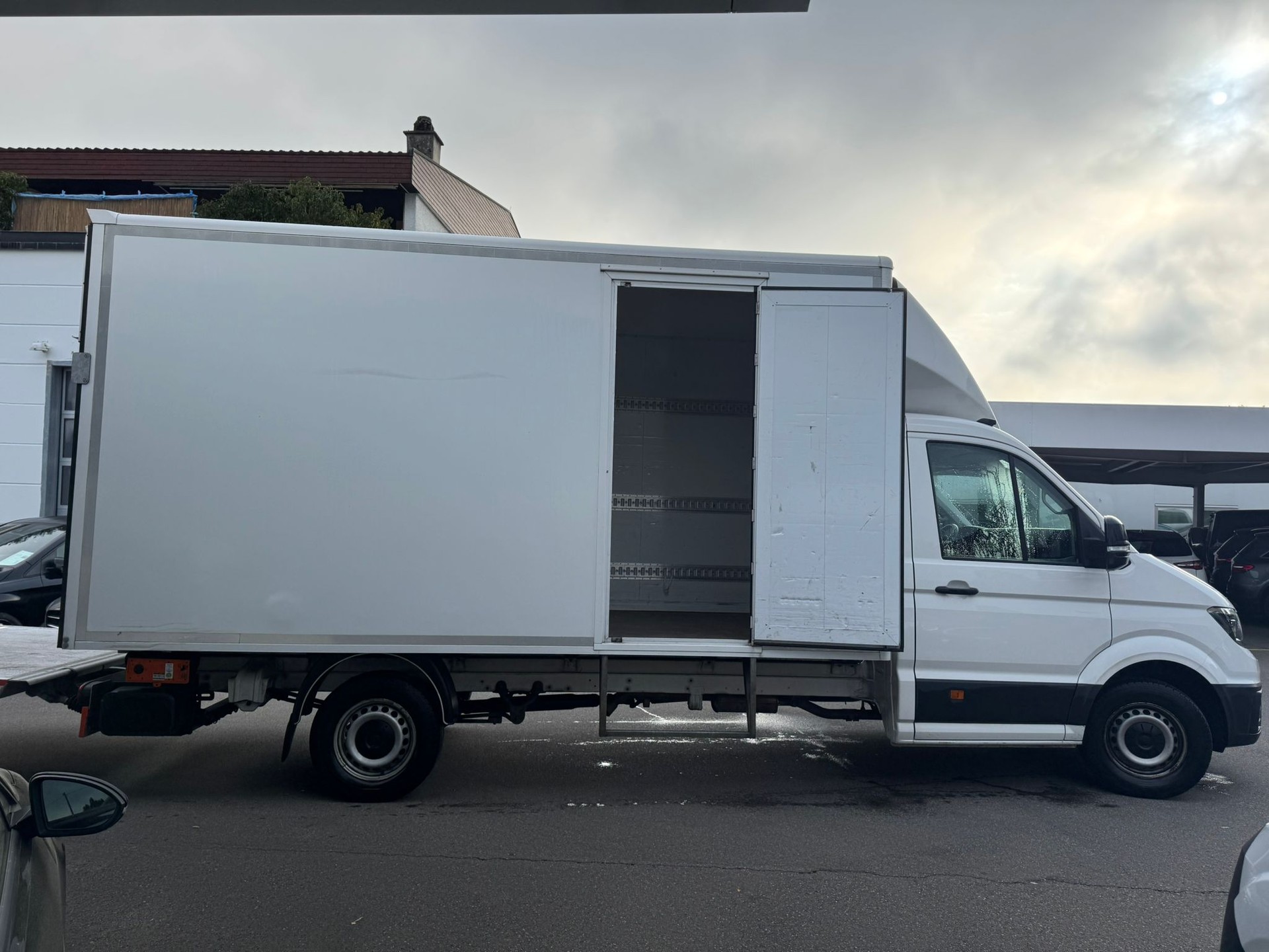 VW Crafter 35 2.0 TDI L4-image-4