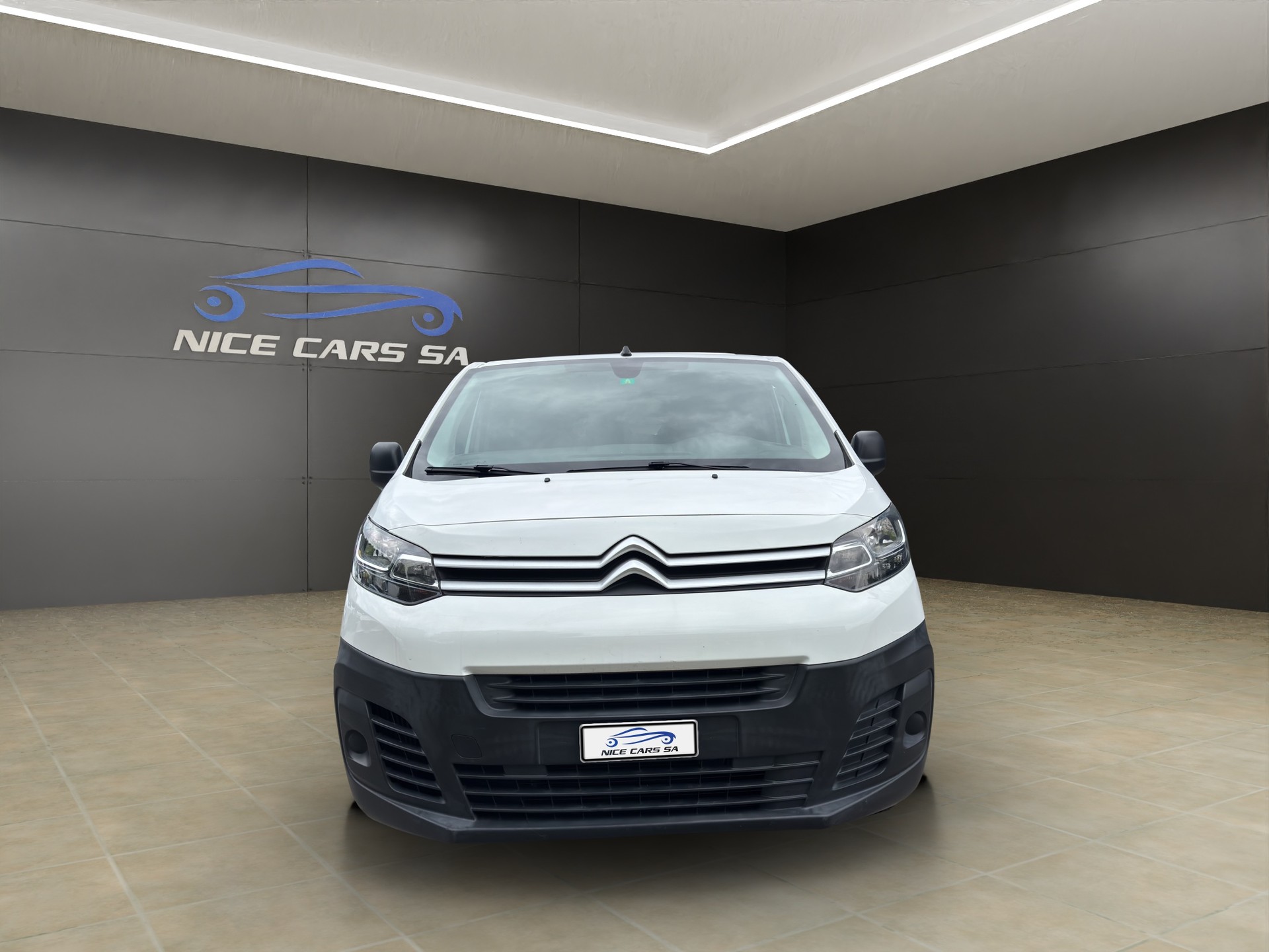 CITROEN Jumpy 2.0 BlueHDi 120 M Attraction-showroom-element-1