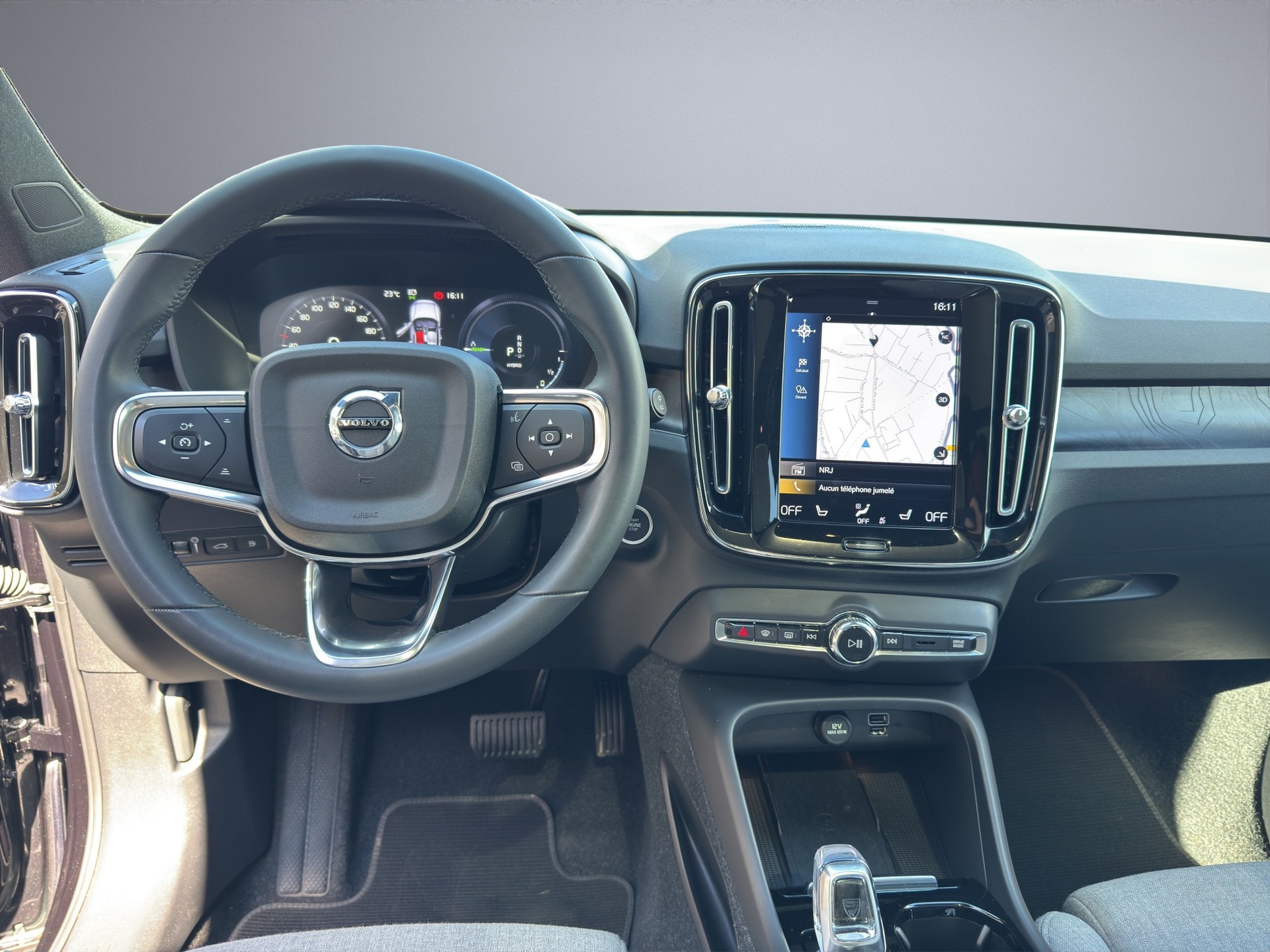 VOLVO XC40 T5 PHEV Ultimate Dark DCT-image-12