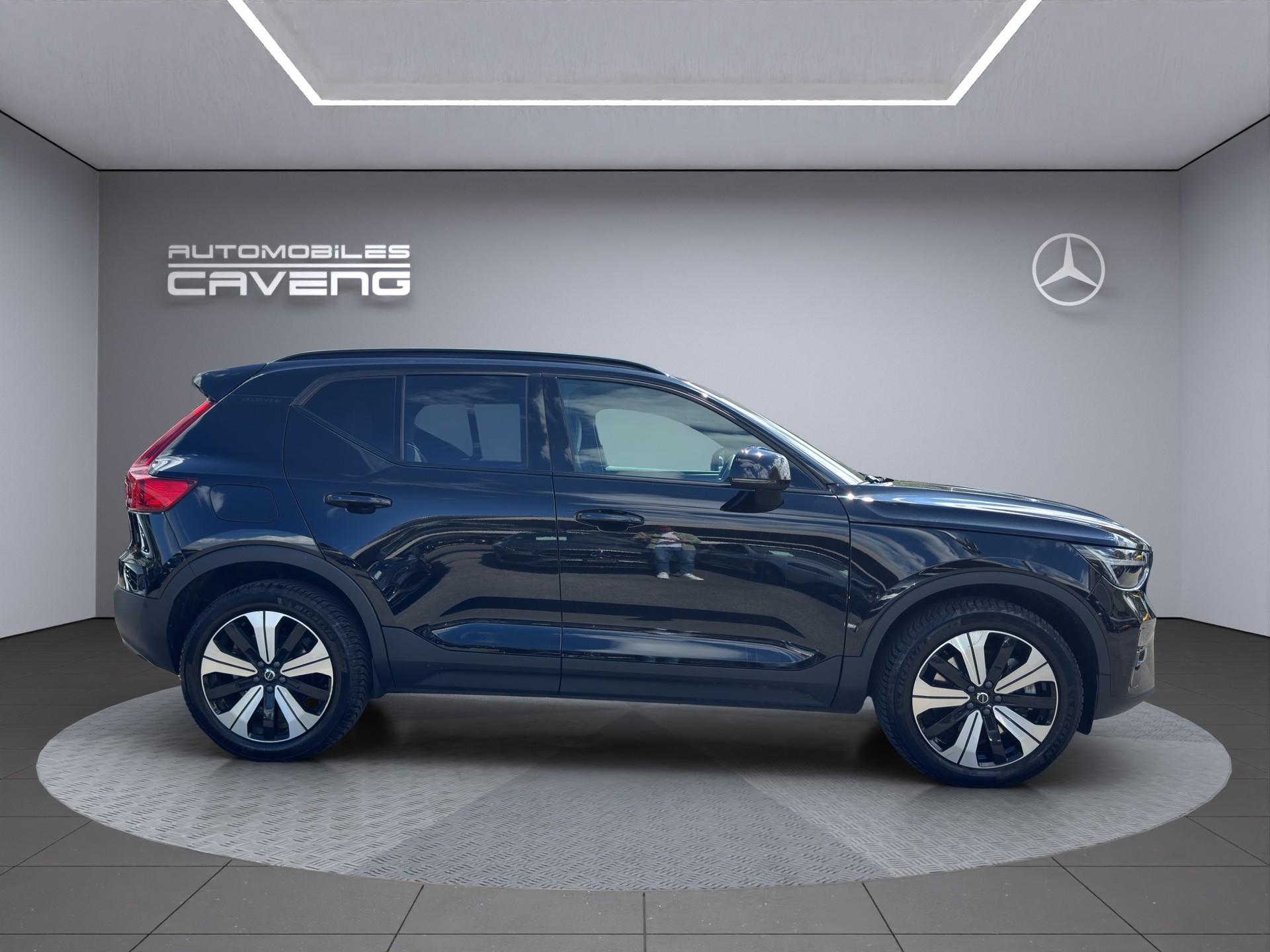 VOLVO XC40 T5 PHEV Ultimate Dark DCT-image-5