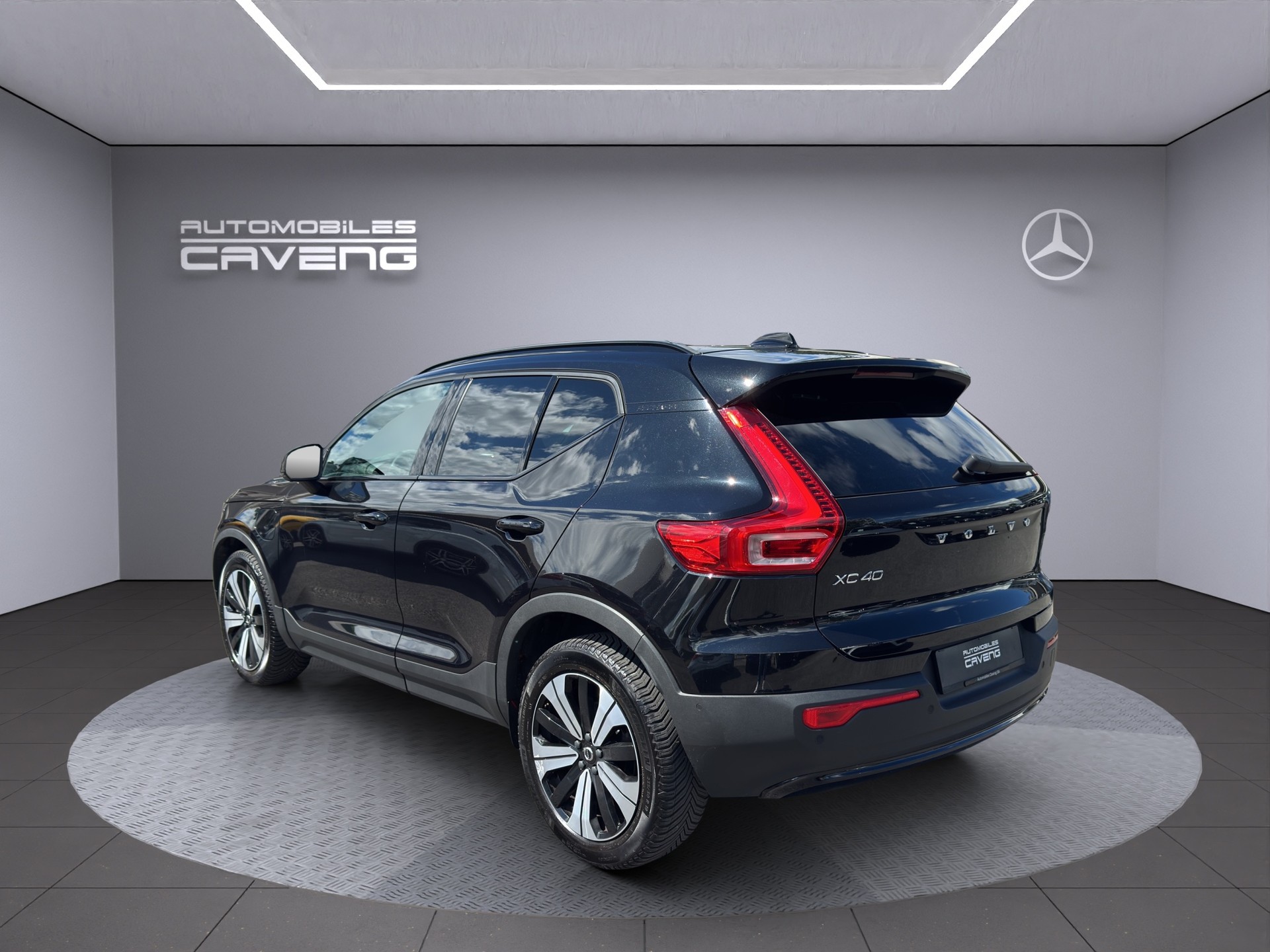 VOLVO XC40 T5 PHEV Ultimate Dark DCT-image-2