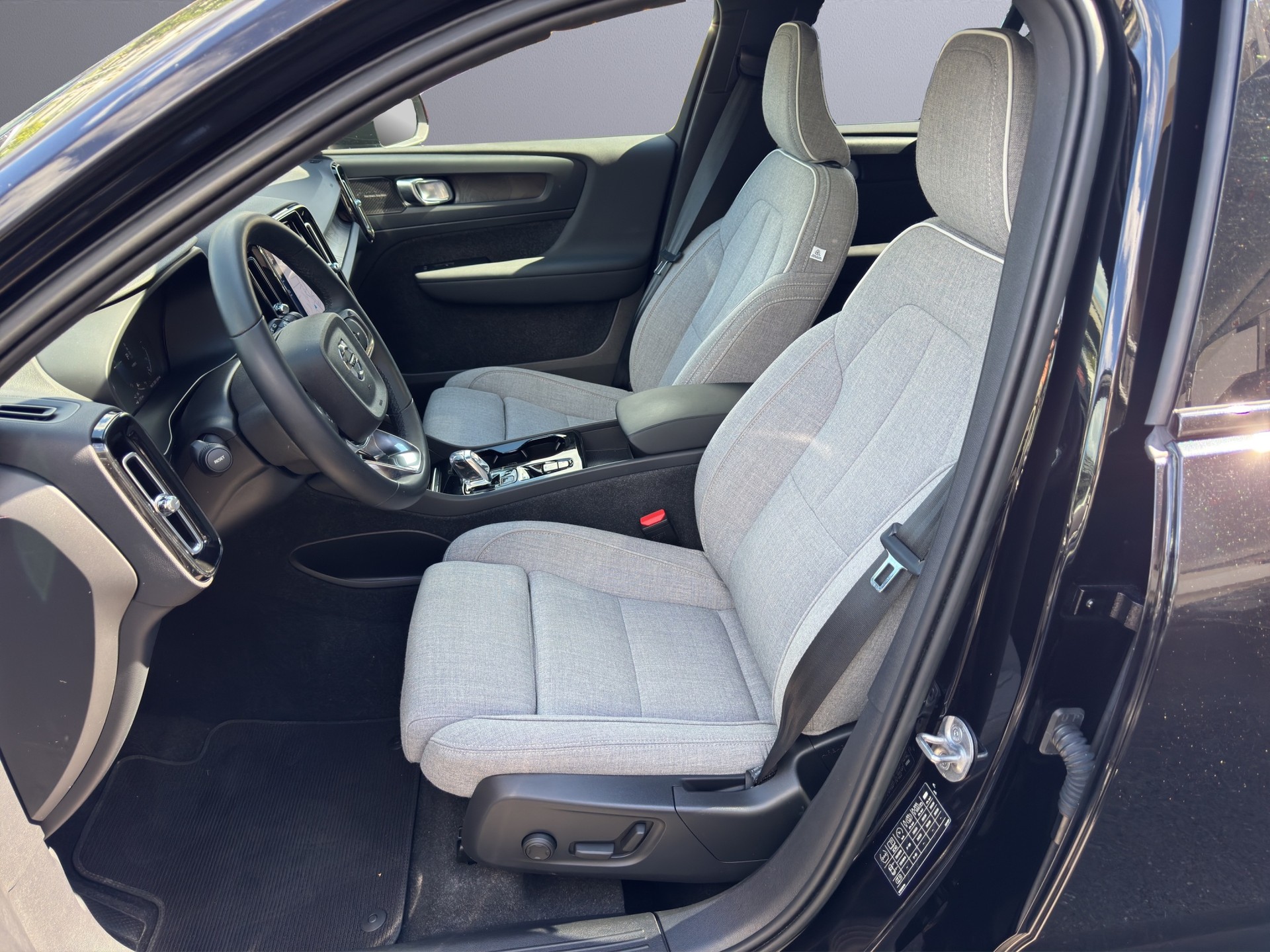 VOLVO XC40 T5 PHEV Ultimate Dark DCT-image-10