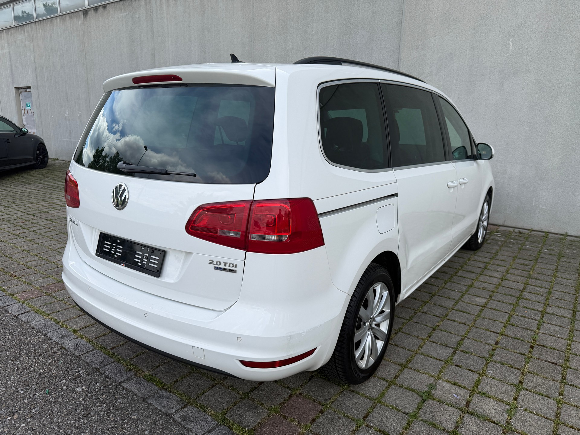 VW Sharan 2.0 TDI BlueMotion Technology Comfortline-image-4
