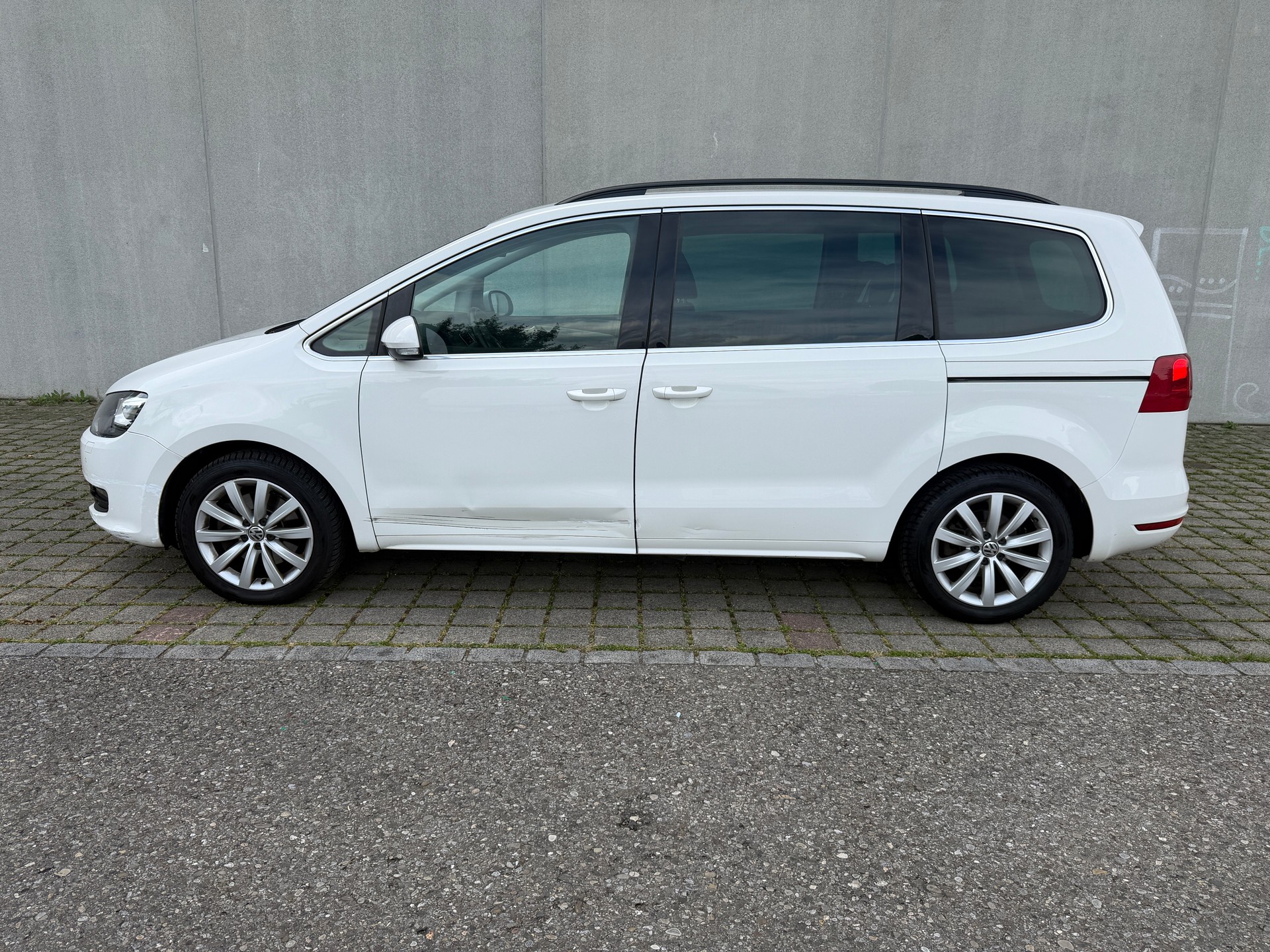 VW Sharan 2.0 TDI BlueMotion Technology Comfortline-image-7