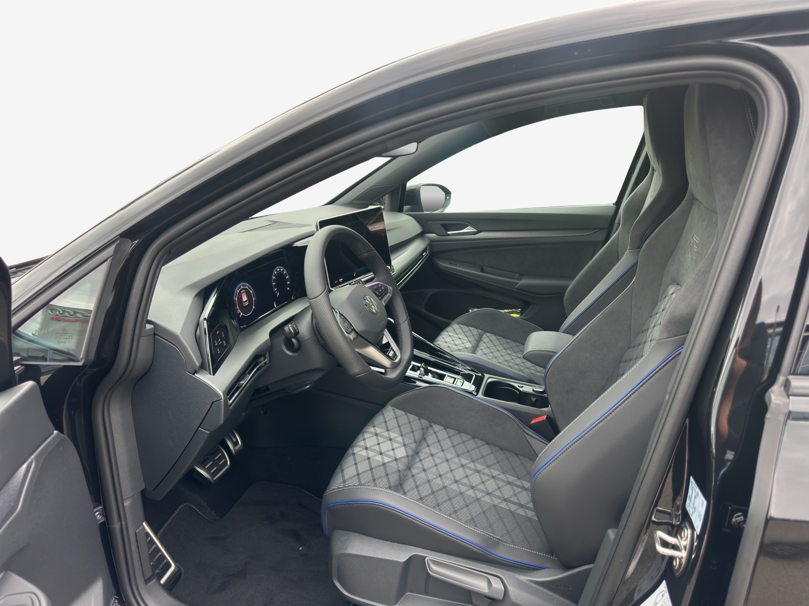 VW Golf 1.5 e TSI mHEV R-Line DSG-image-7