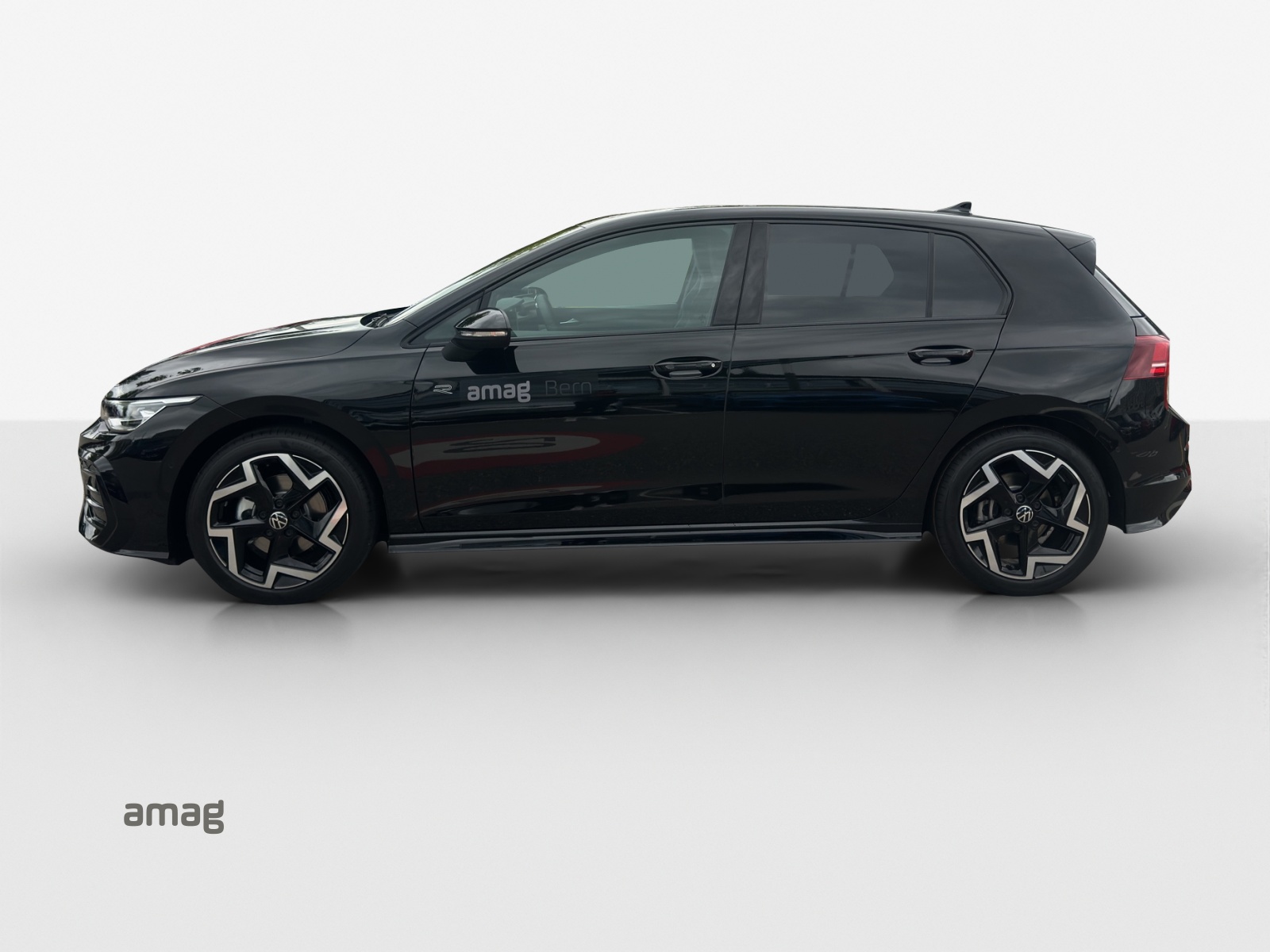 VW Golf 1.5 e TSI mHEV R-Line DSG-image-1