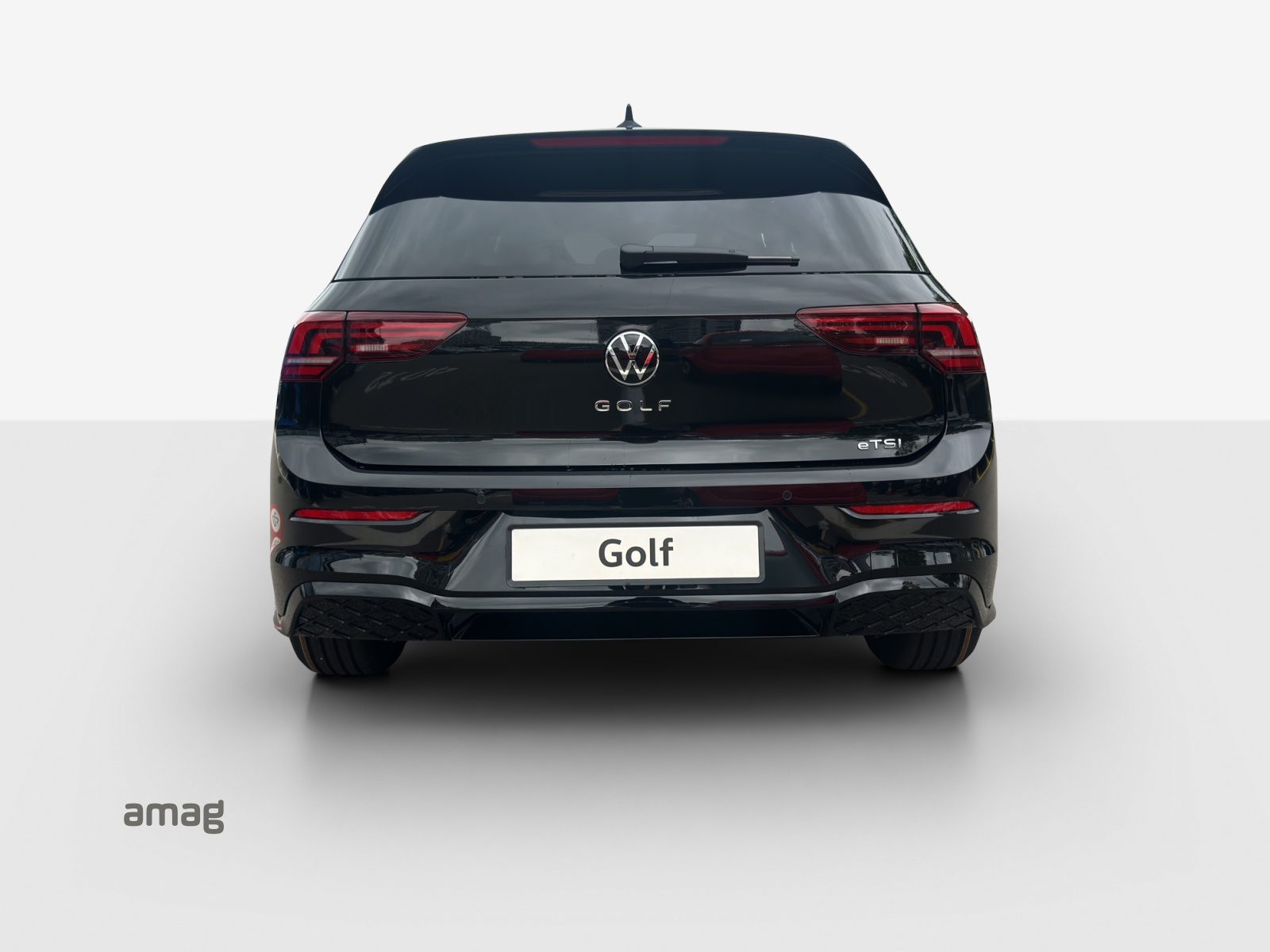 VW Golf 1.5 e TSI mHEV R-Line DSG-image-3