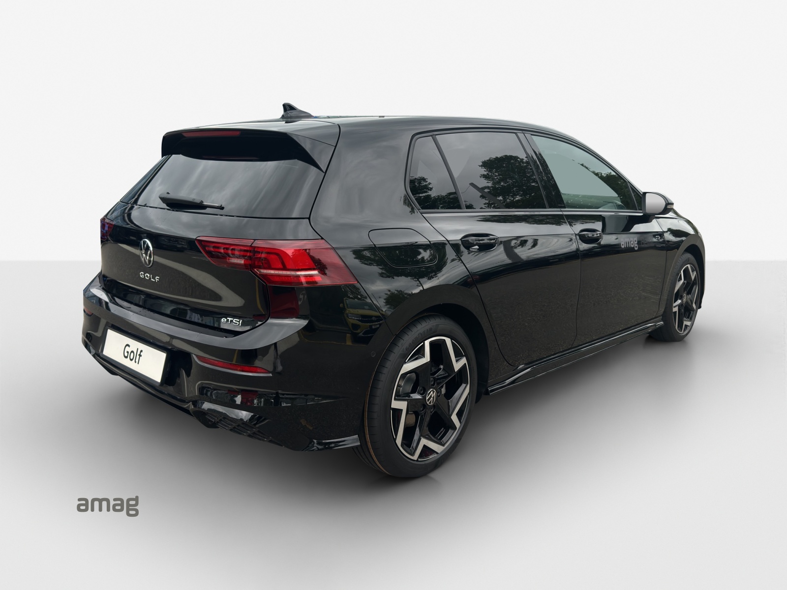 VW Golf 1.5 e TSI mHEV R-Line DSG-image-4