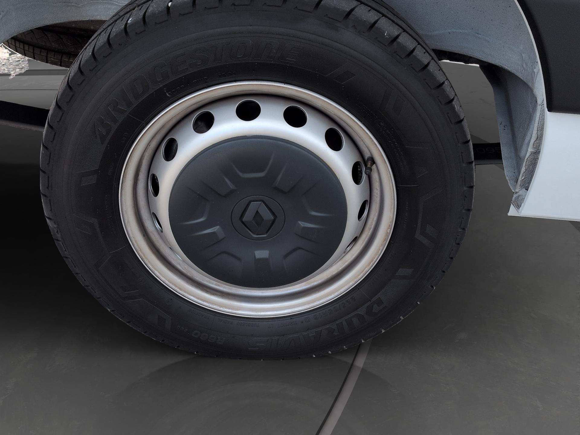 RENAULT Master T35 2.3 Blue dCi 135 L3H2-image-21
