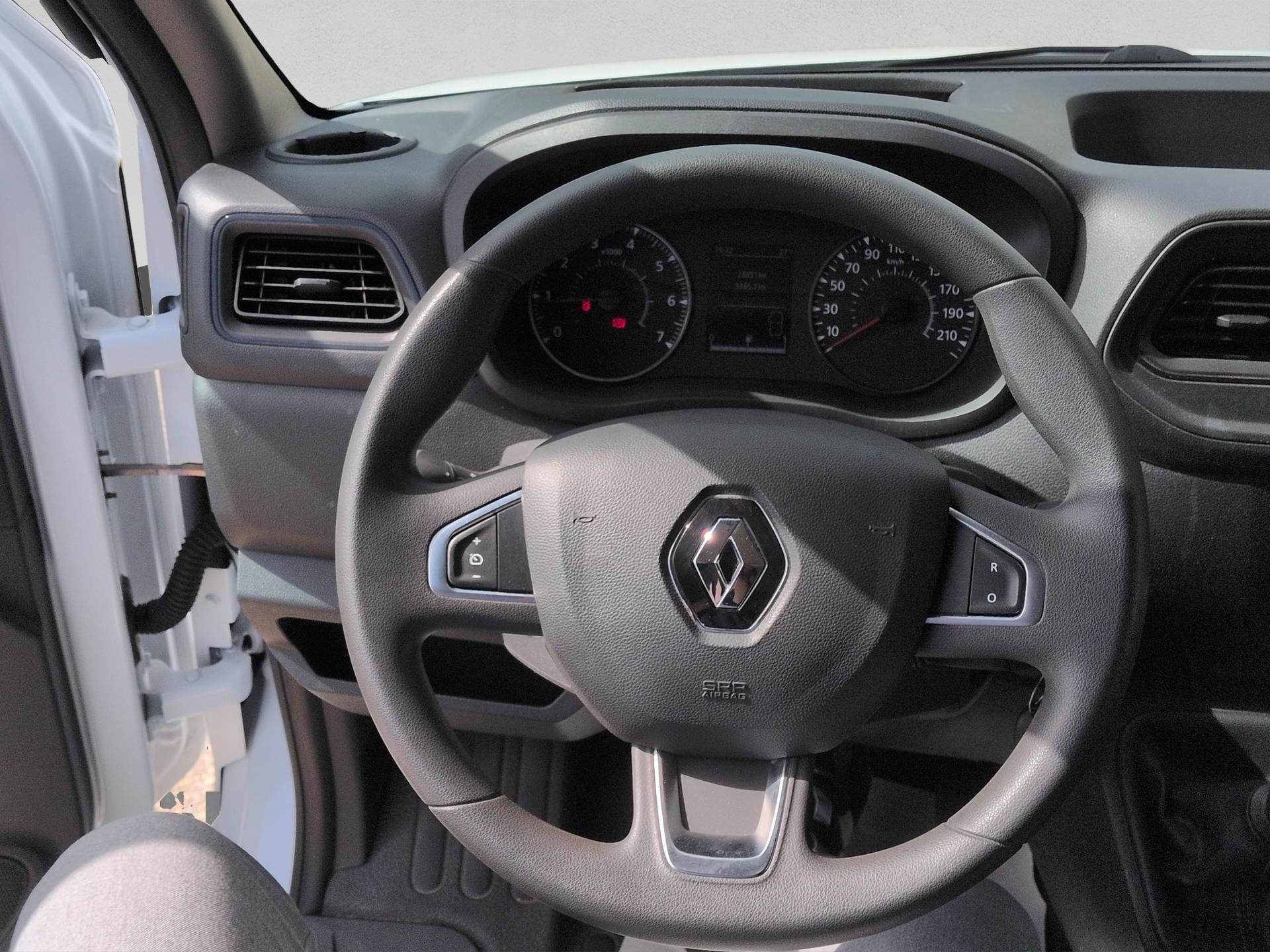 RENAULT Master T35 2.3 Blue dCi 135 L3H2-image-8