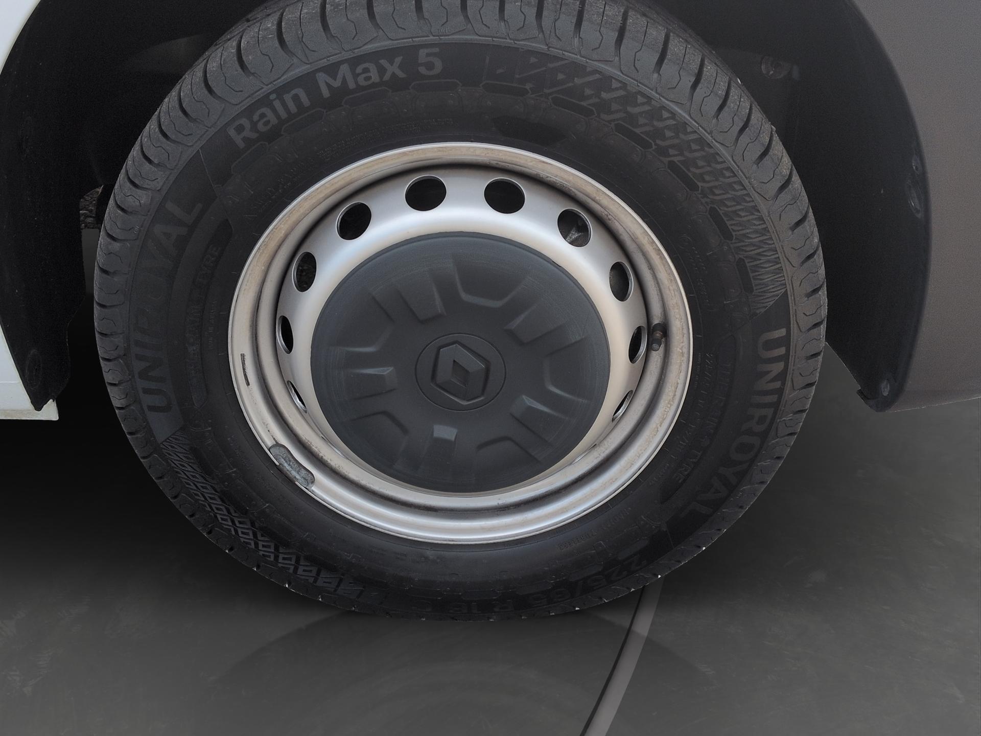 RENAULT Master T35 2.3 Blue dCi 135 L3H2-image-15
