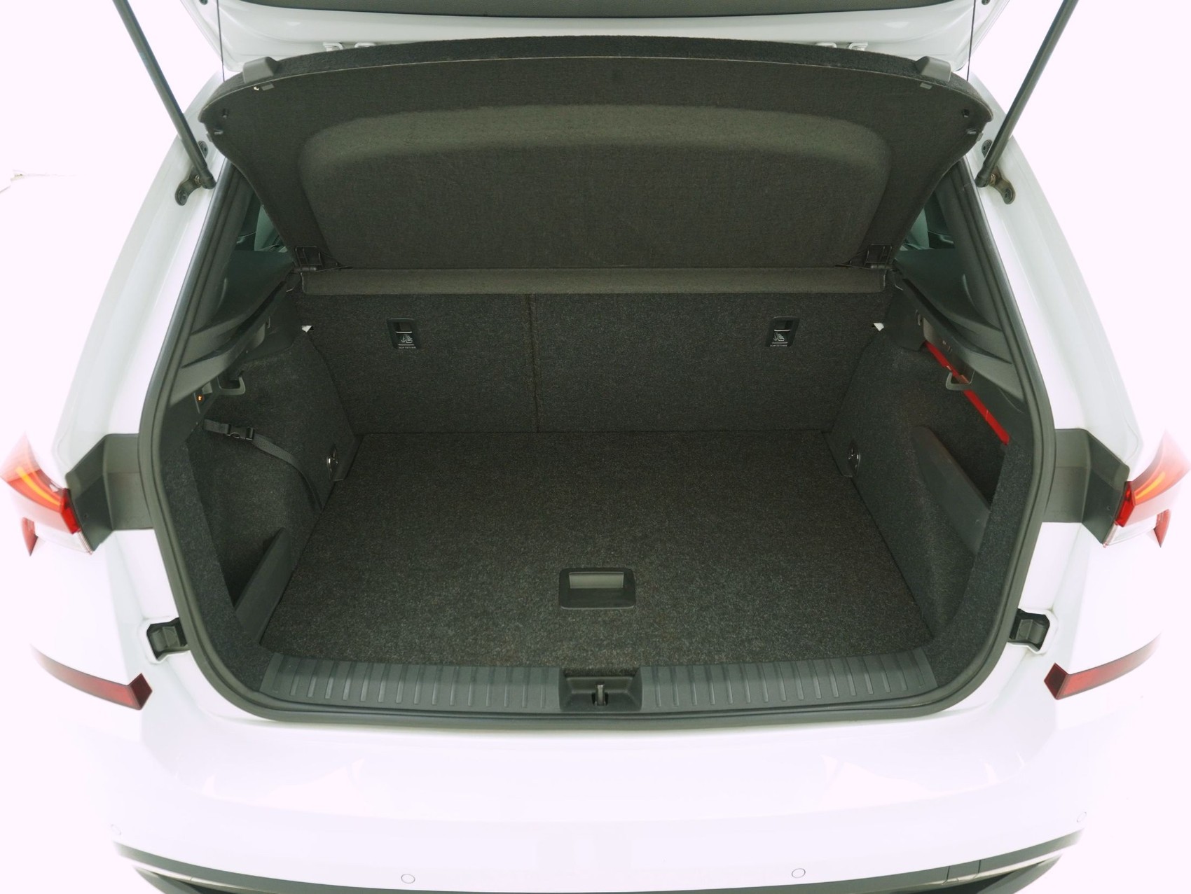 SKODA Kamiq 1.5 TSI DSG Monte Carlo-image-12