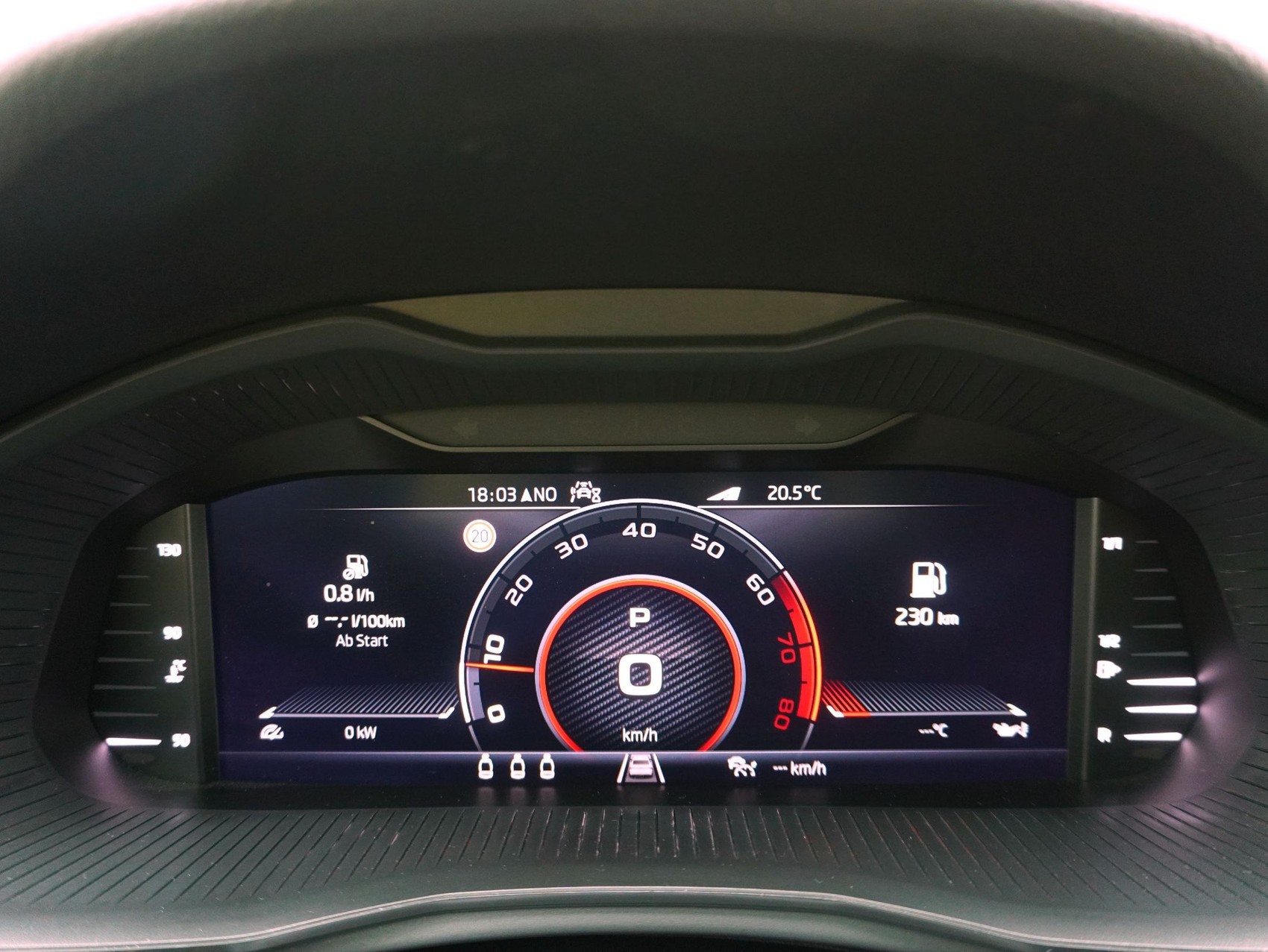 SKODA Kamiq 1.5 TSI DSG Monte Carlo-image-16