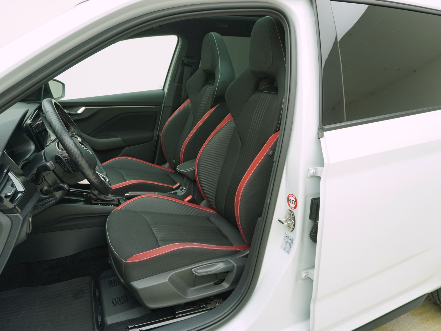 SKODA Kamiq 1.5 TSI DSG Monte Carlo-image-8