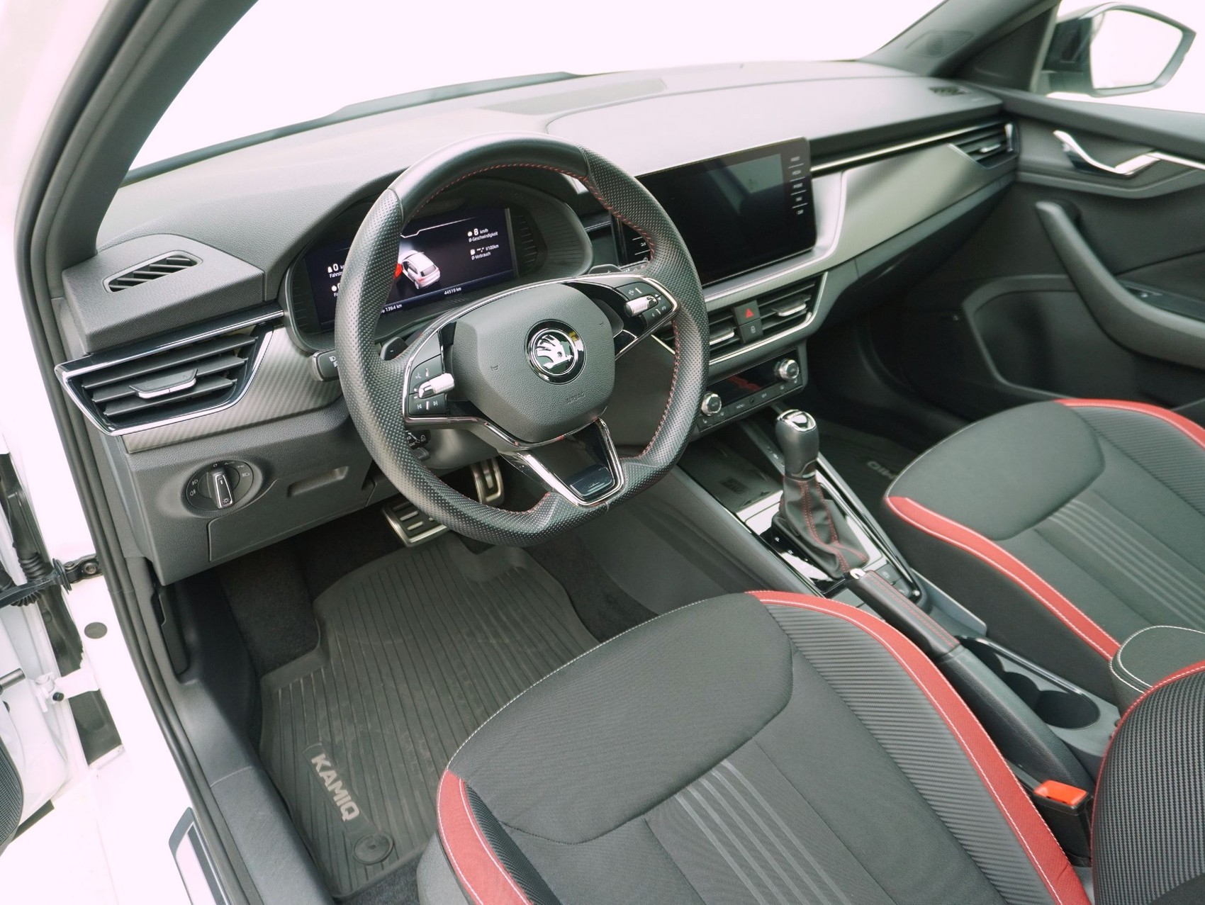 SKODA Kamiq 1.5 TSI DSG Monte Carlo-image-10