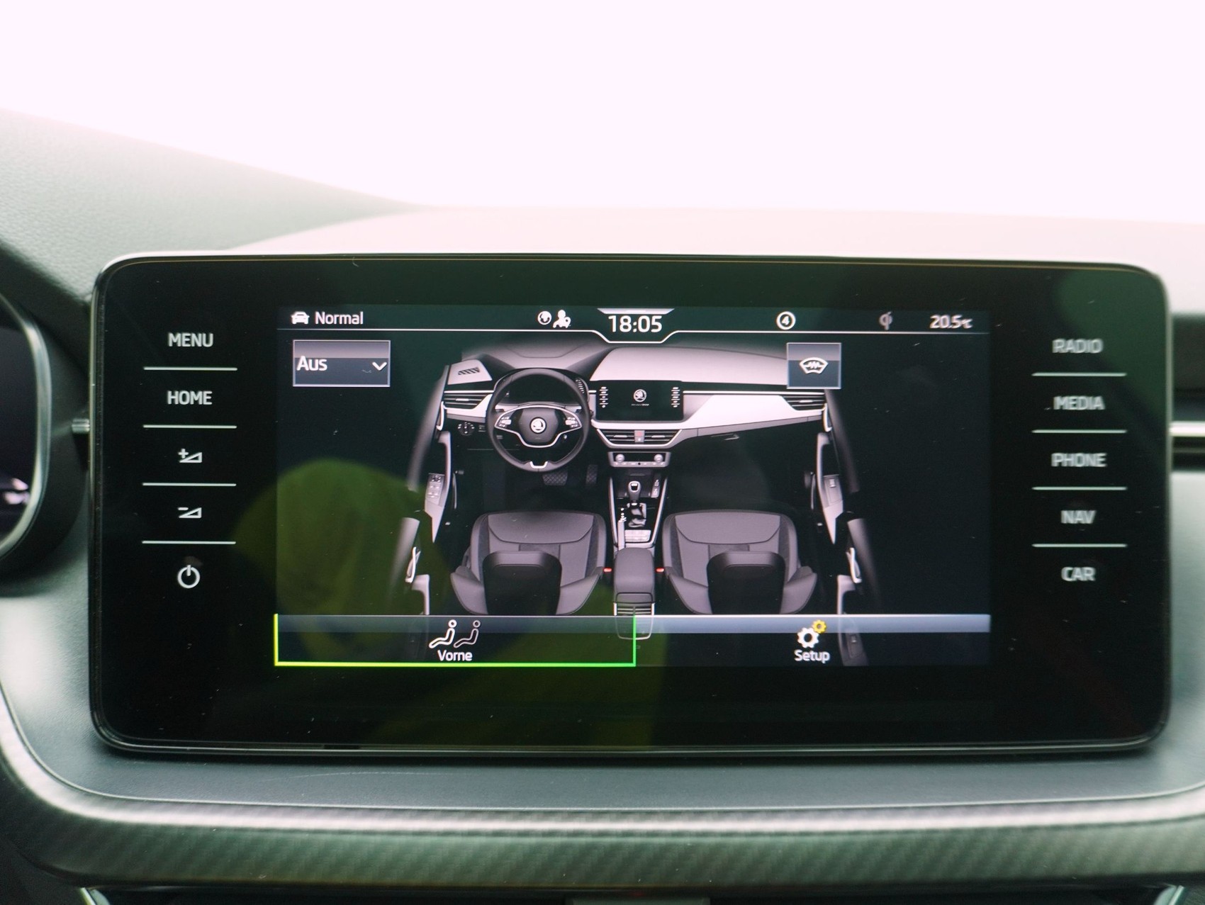SKODA Kamiq 1.5 TSI DSG Monte Carlo-image-17