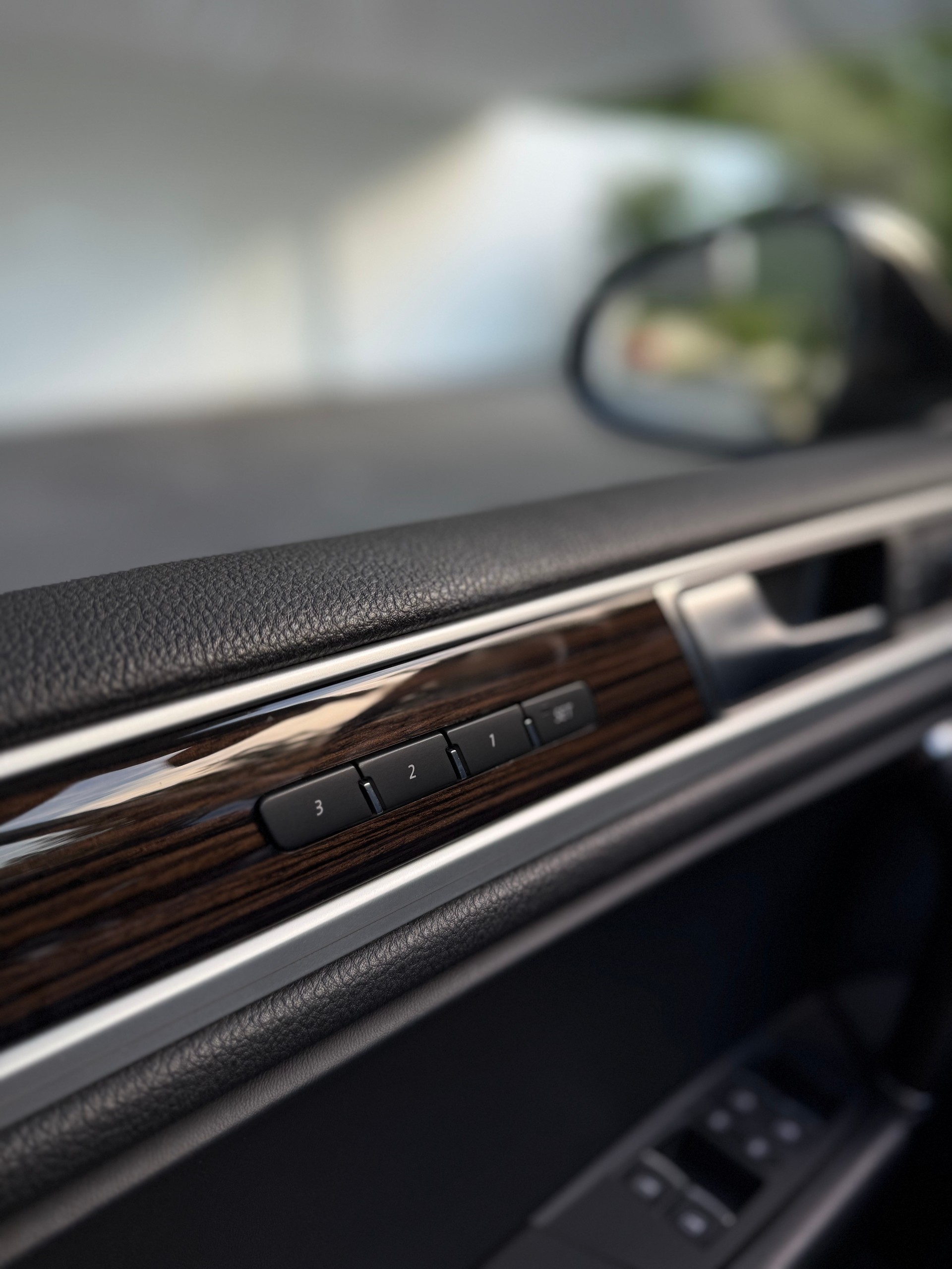 VW Touareg 3.0 TDI BMT Highline-image-23