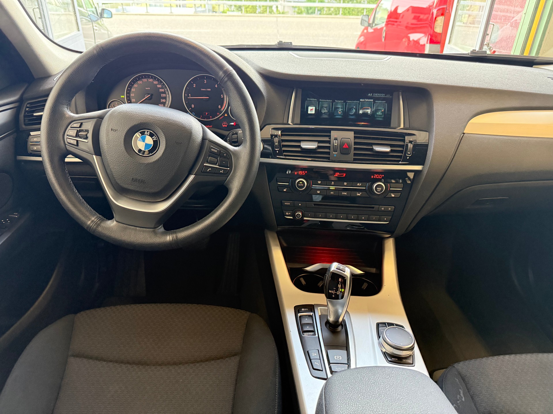 BMW X3 xDrive 20d Steptronic-image-11