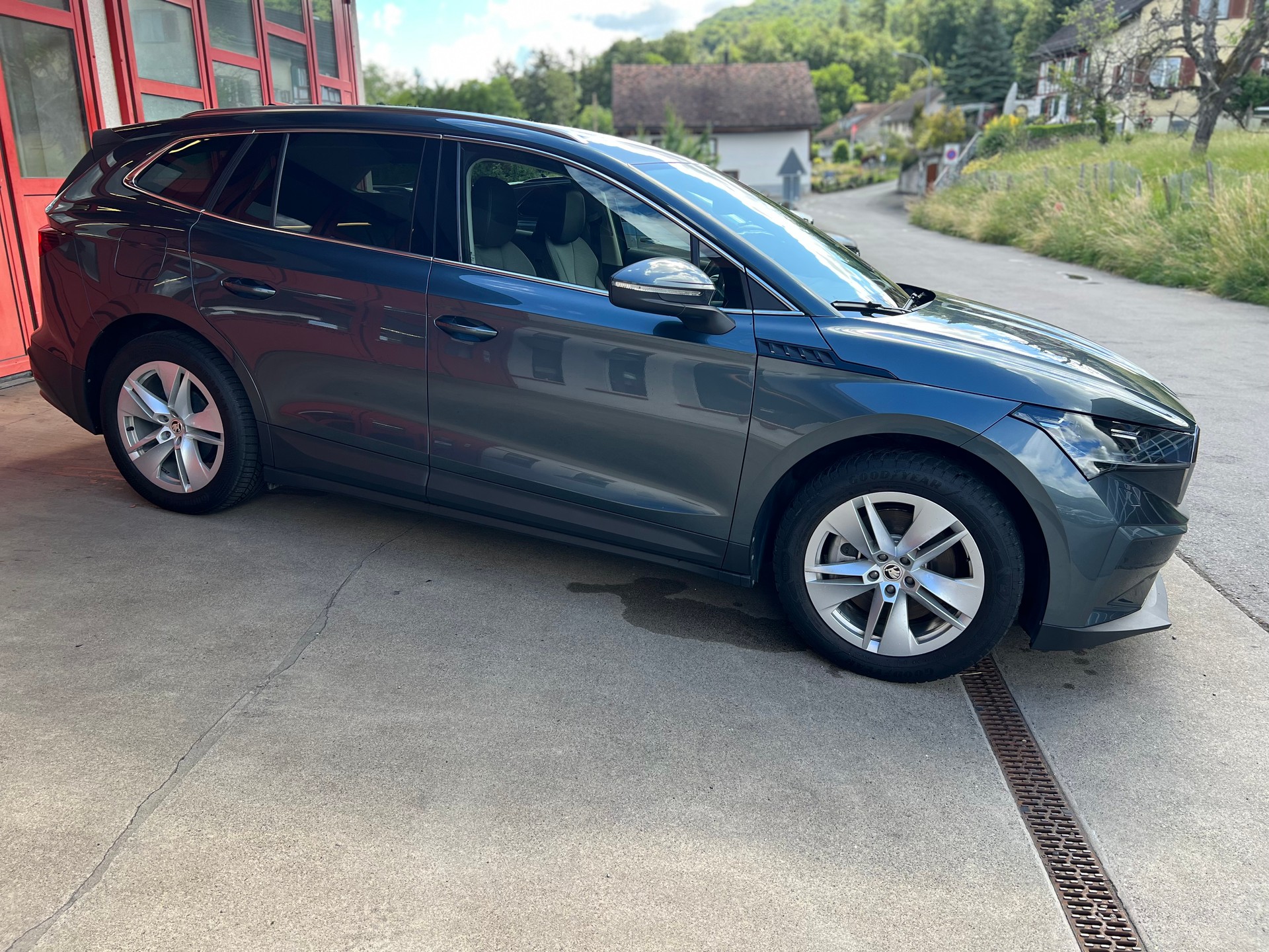SKODA Enyaq iV 80 / SoH 92%-image-6