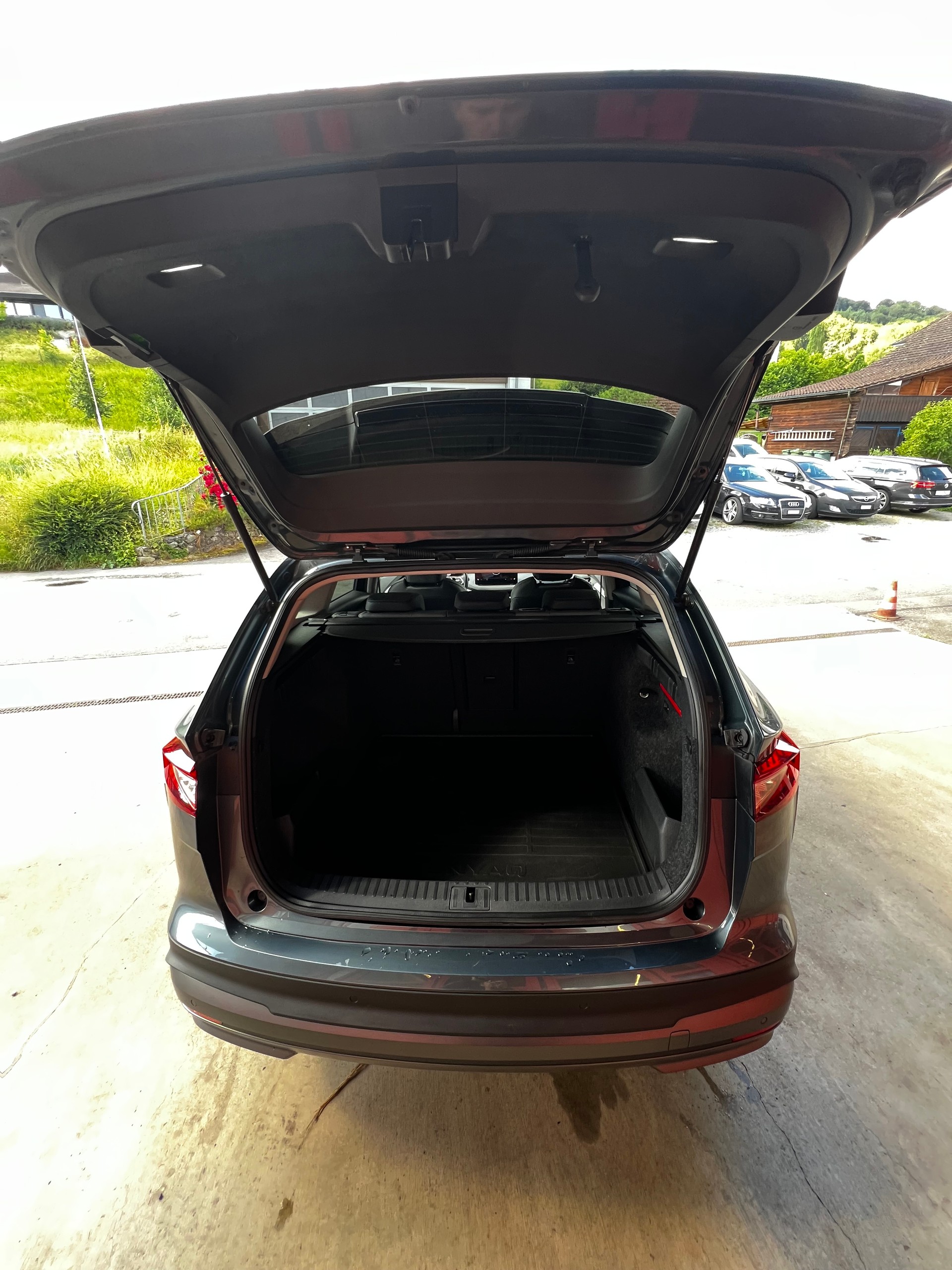 SKODA Enyaq iV 80 / SoH 92%-image-10