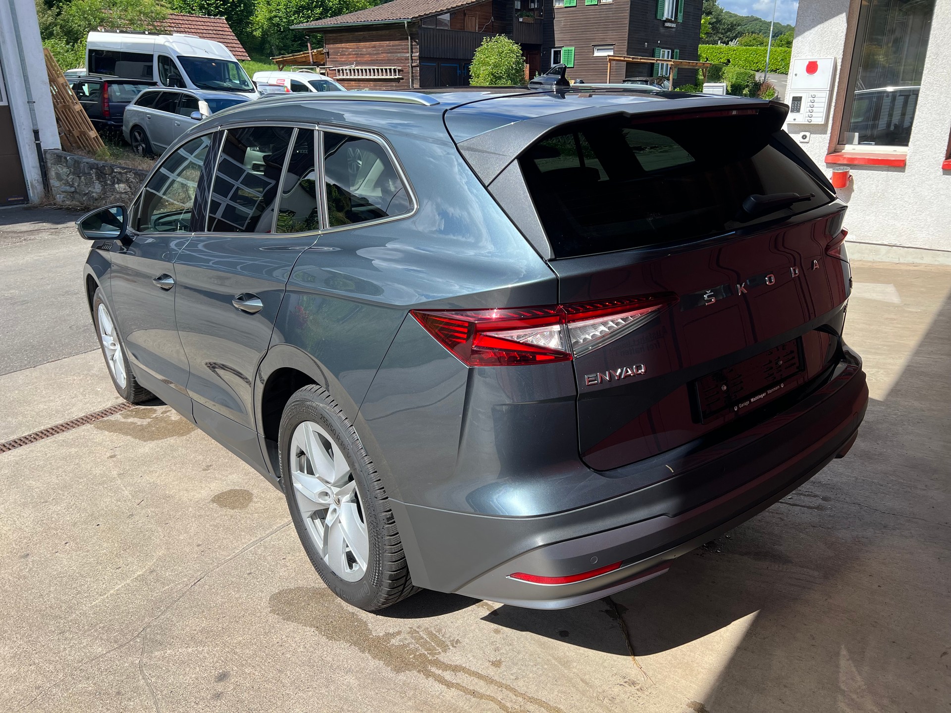 SKODA Enyaq iV 80 / SoH 92%-image-3