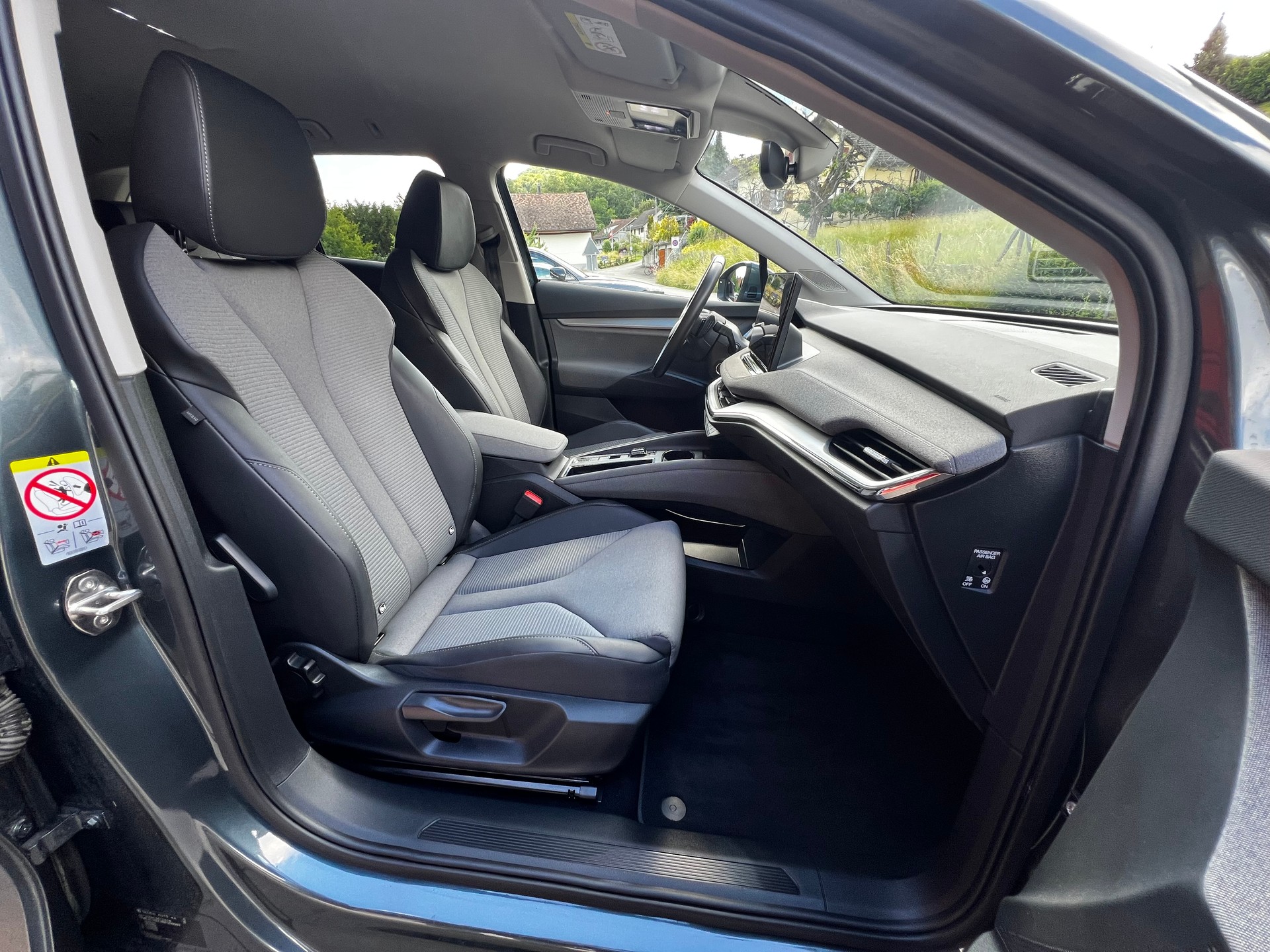 SKODA Enyaq iV 80 / SoH 92%-image-8