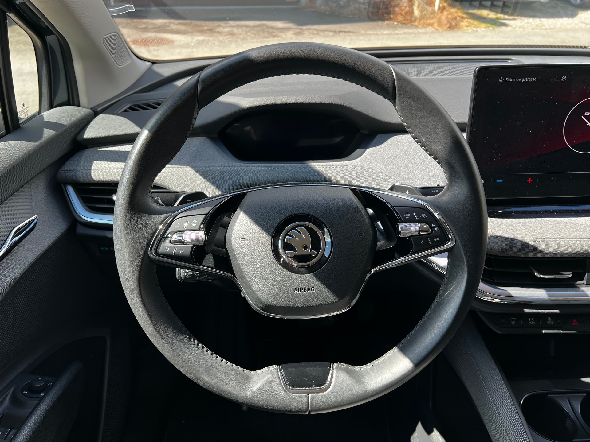 SKODA Enyaq iV 80 / SoH 92%-image-16