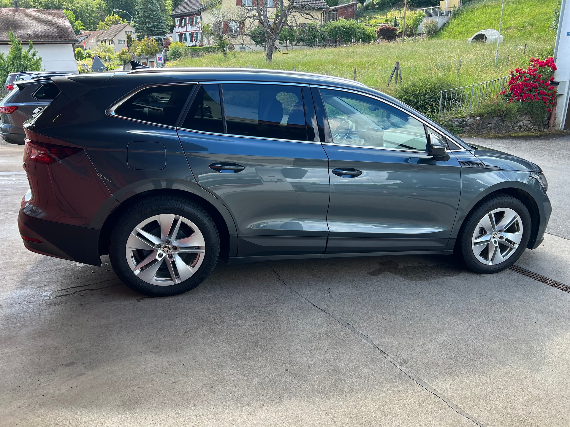 SKODA Enyaq iV 80 / SoH 92%-image-5