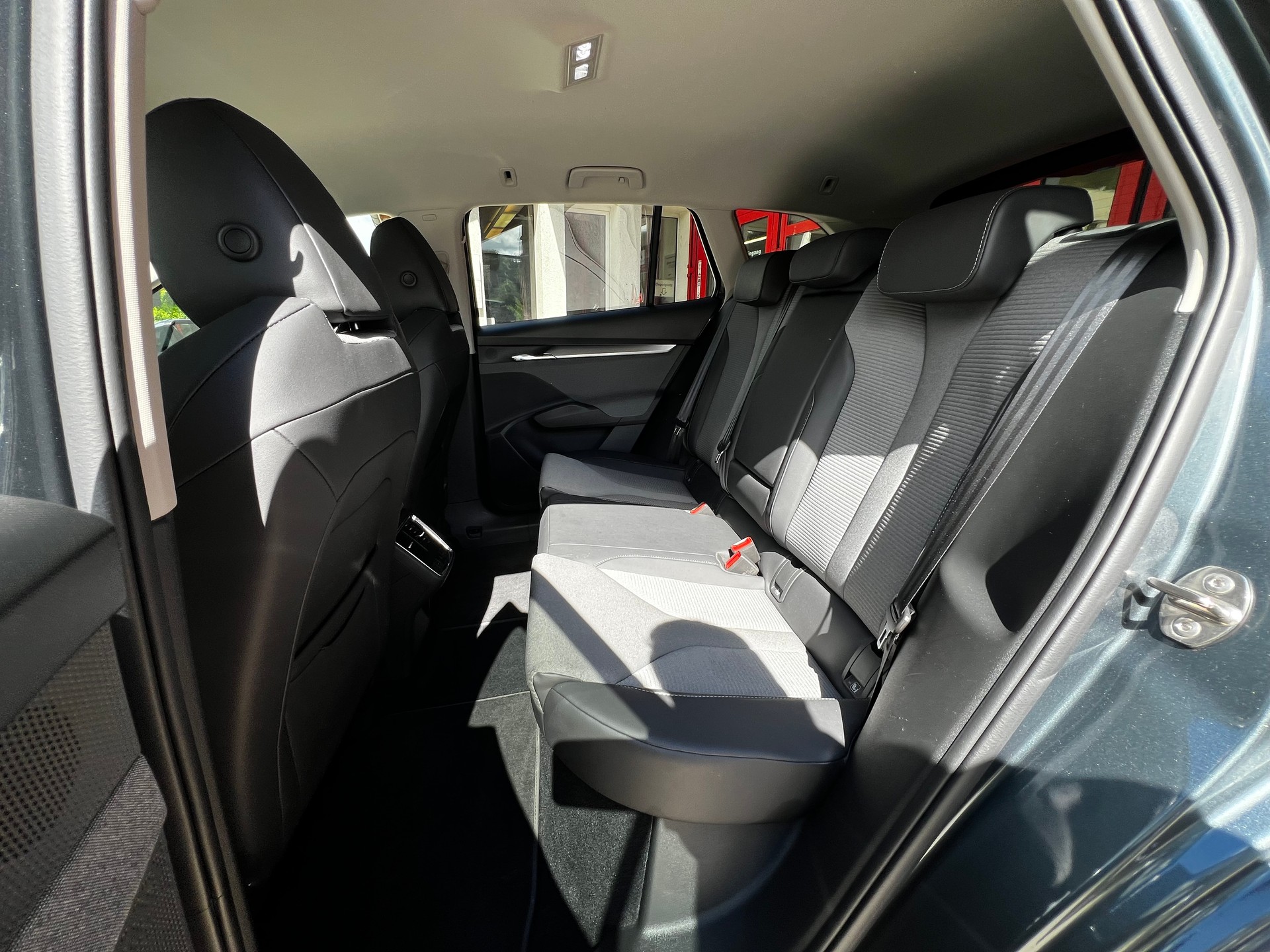 SKODA Enyaq iV 80 / SoH 92%-image-13