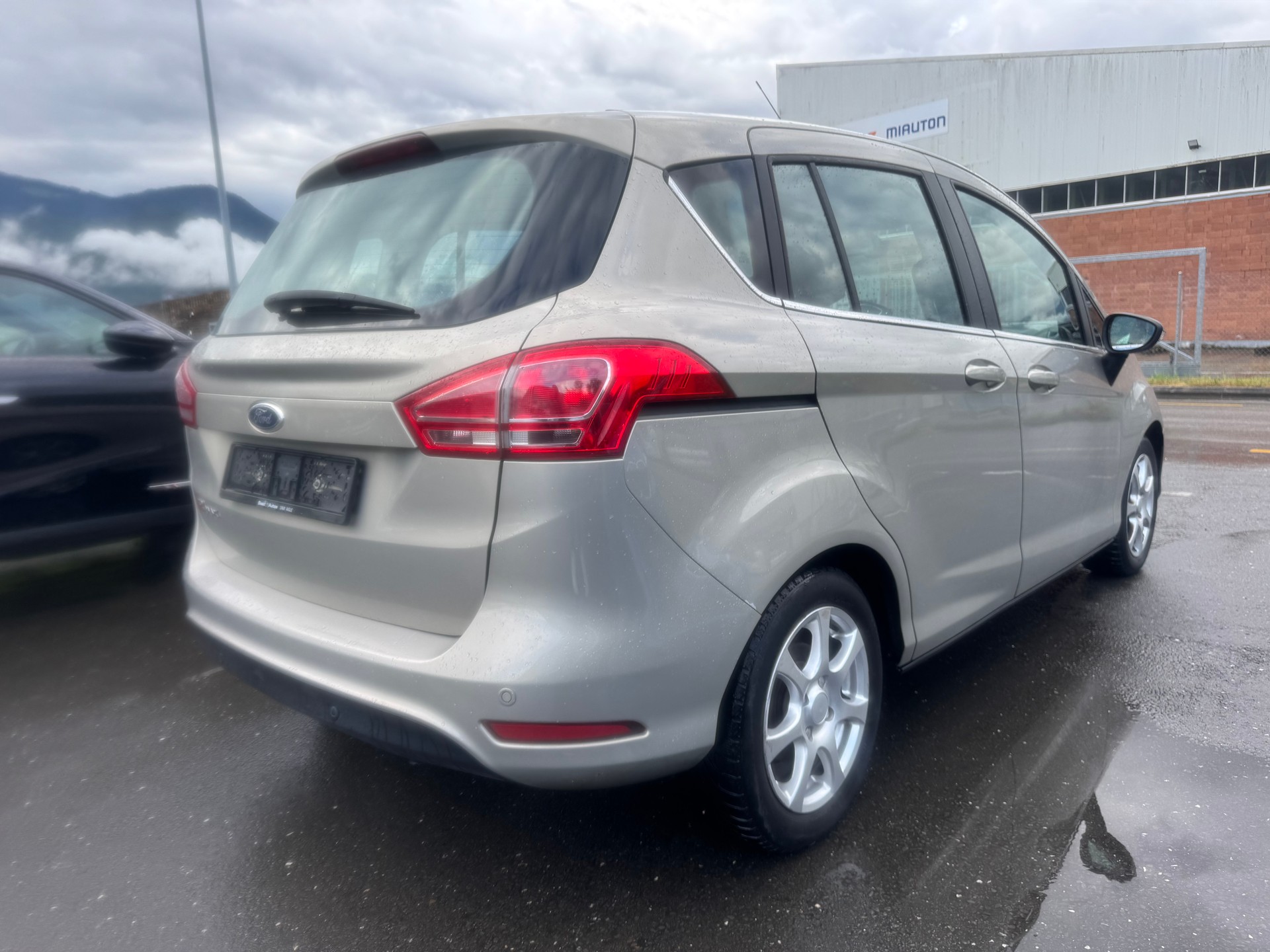 FORD B-Max 1.6 Ti-VCT Titanium PowerShift-image-3