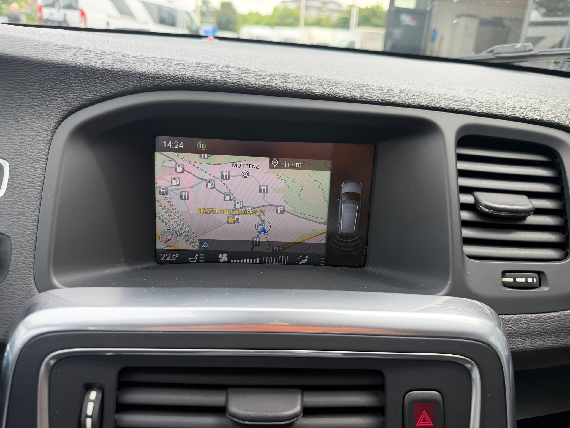 VOLVO V60 D4 R-Design Geartronic-image-16