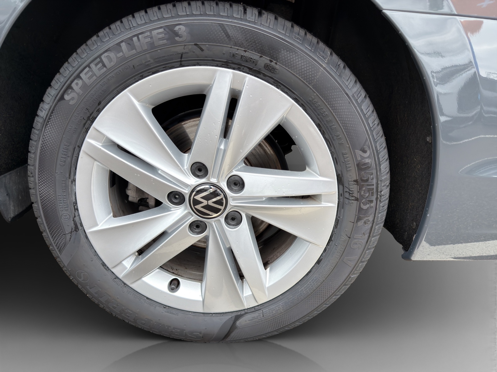 VW Golf Variant 1.5 eTSI mHEV Life DSG-image-13
