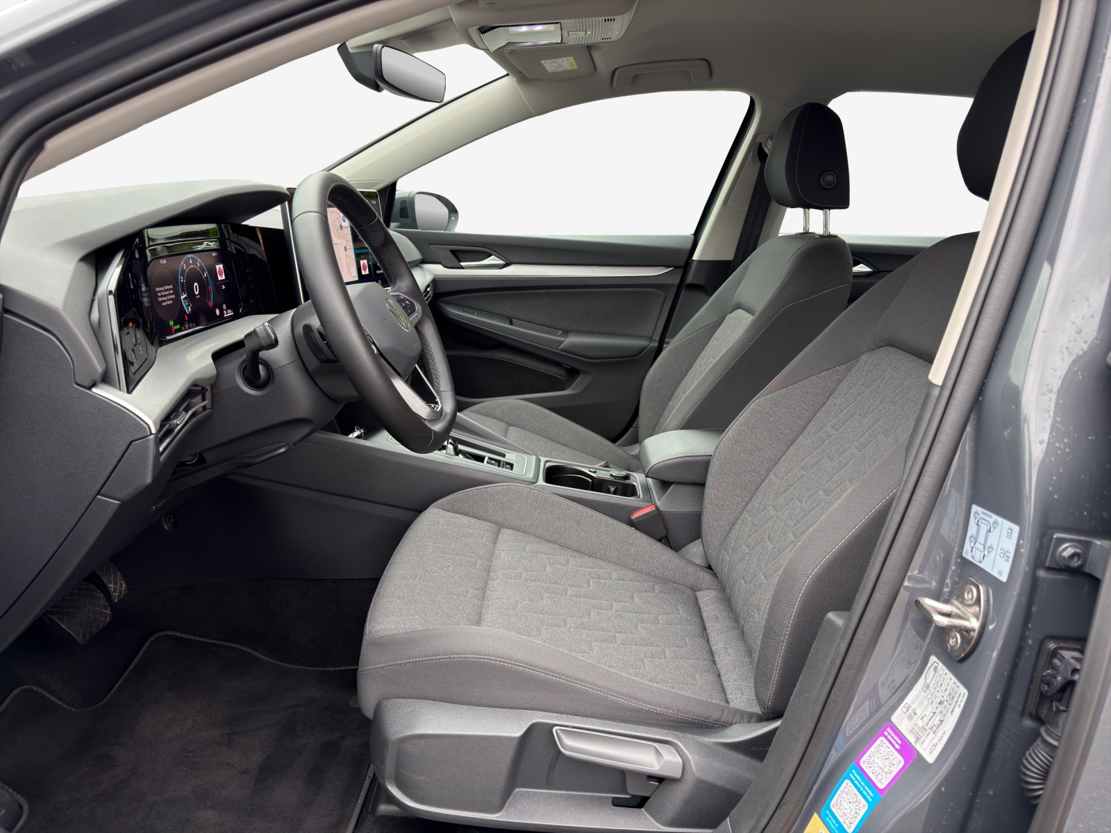 VW Golf Variant 1.5 eTSI mHEV Life DSG-image-7