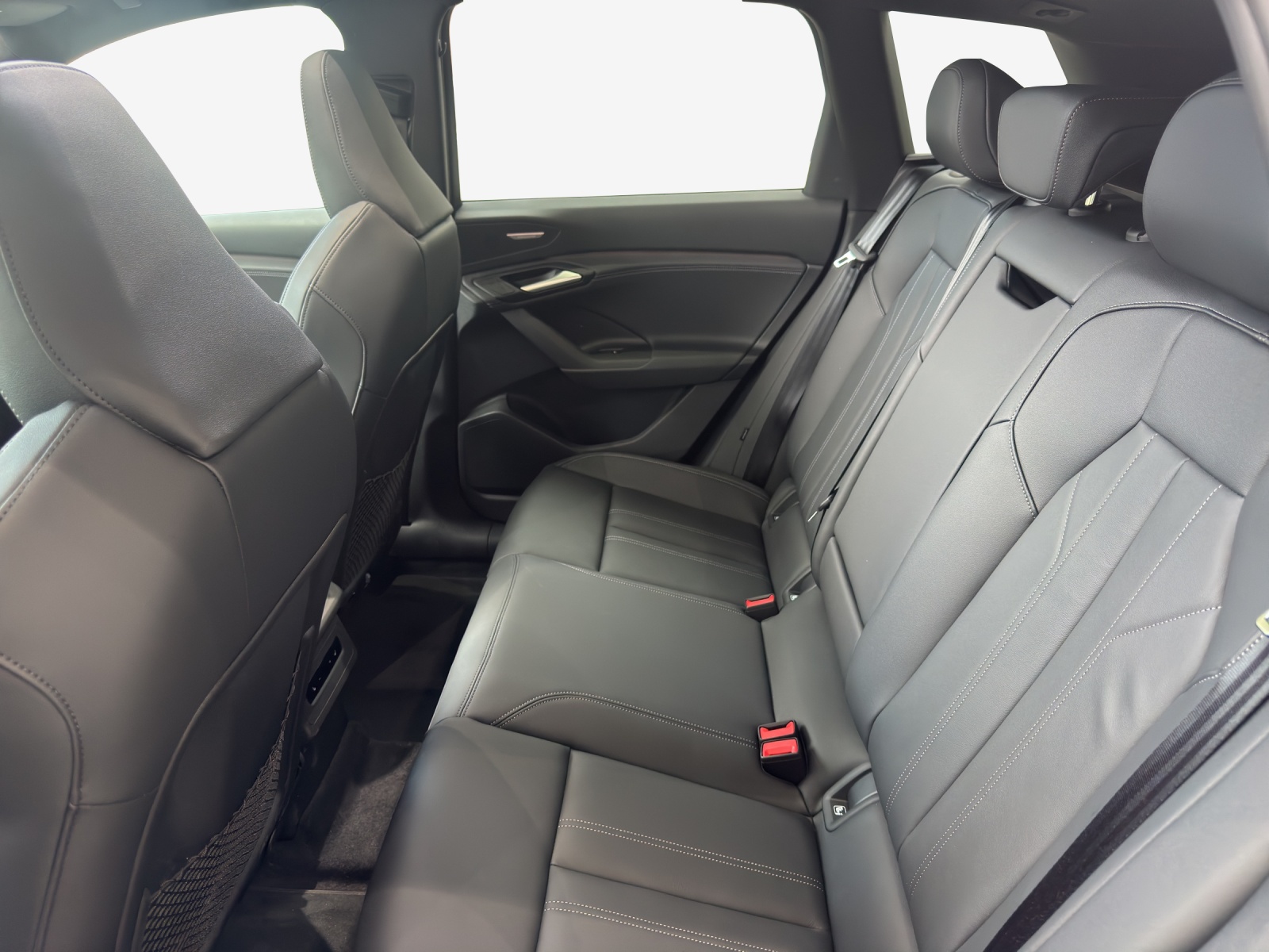 AUDI SQ6 e-tron quattro-image-11