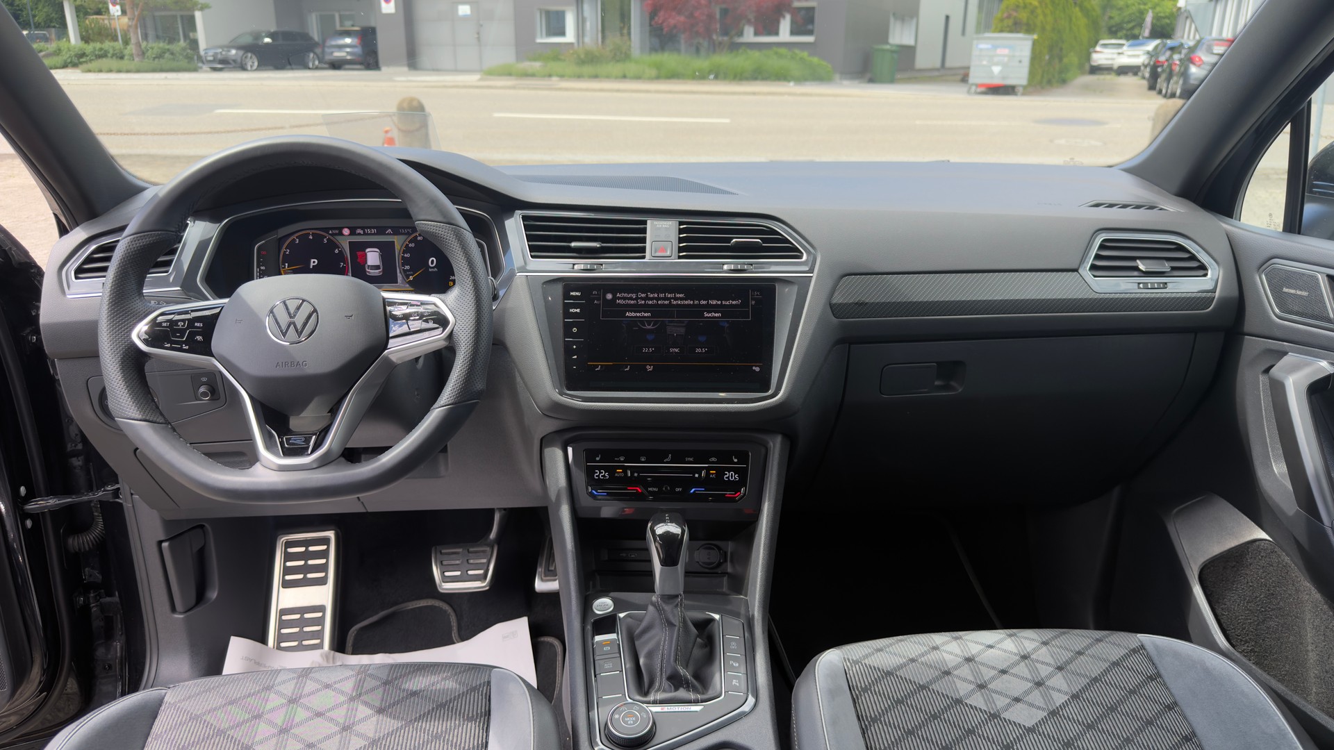VW Tiguan Allspace 2.0TSI R-Line 4Motion DSG-image-15