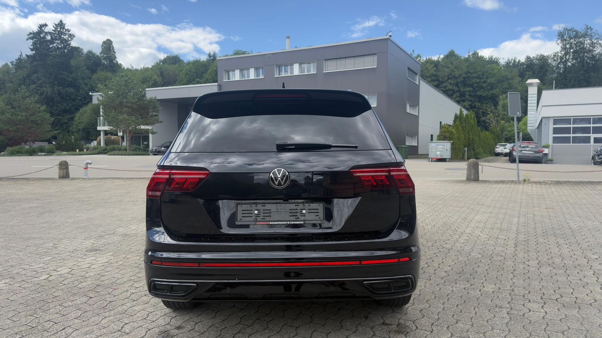 VW Tiguan Allspace 2.0TSI R-Line 4Motion DSG-showroom-element-3
