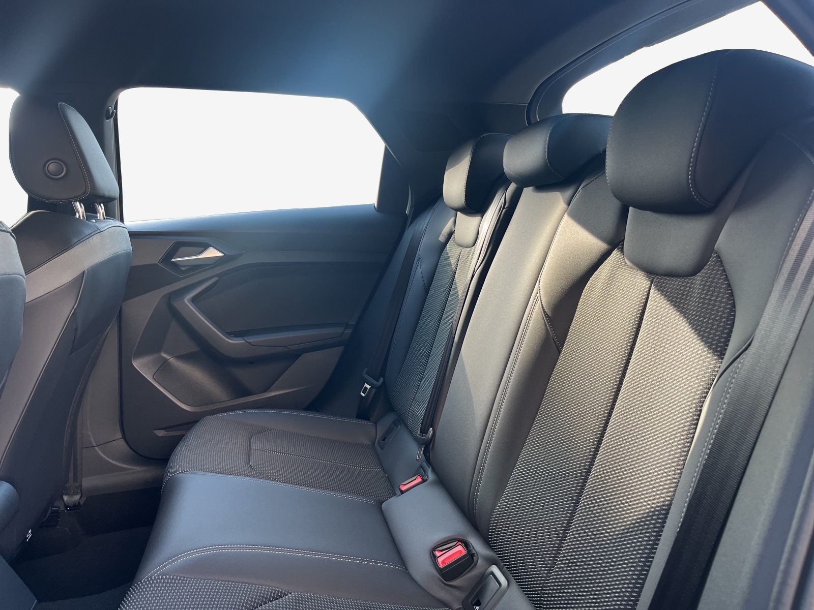 AUDI A1 Sportback 30 TFSI Attraction S-tronic-image-11