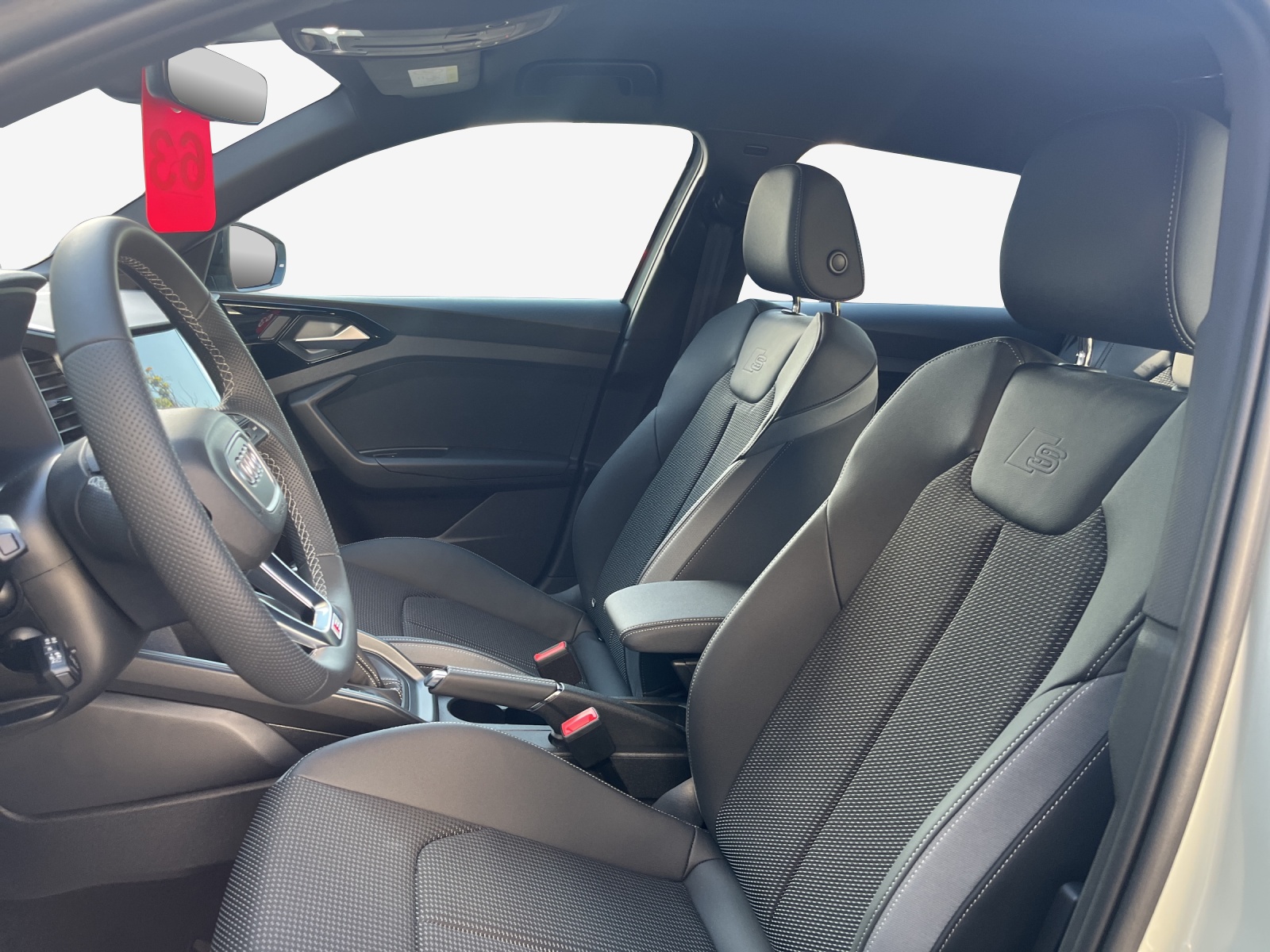 AUDI A1 Sportback 30 TFSI Attraction S-tronic-image-7