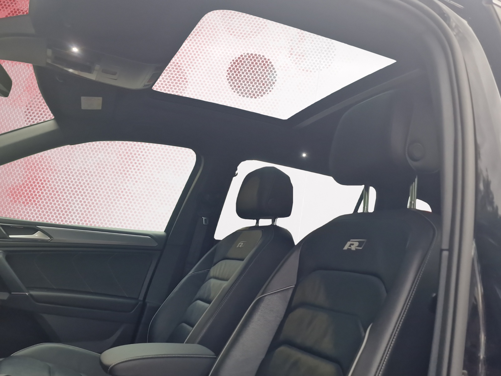 VW Tiguan Allspace 2.0TSI R-Line Highline 4Motion DSG-image-11