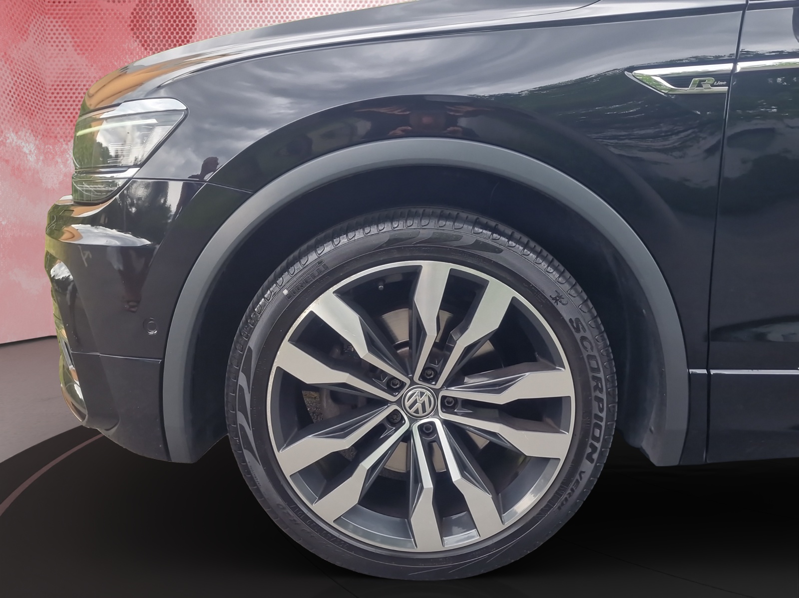 VW Tiguan Allspace 2.0TSI R-Line Highline 4Motion DSG-image-15