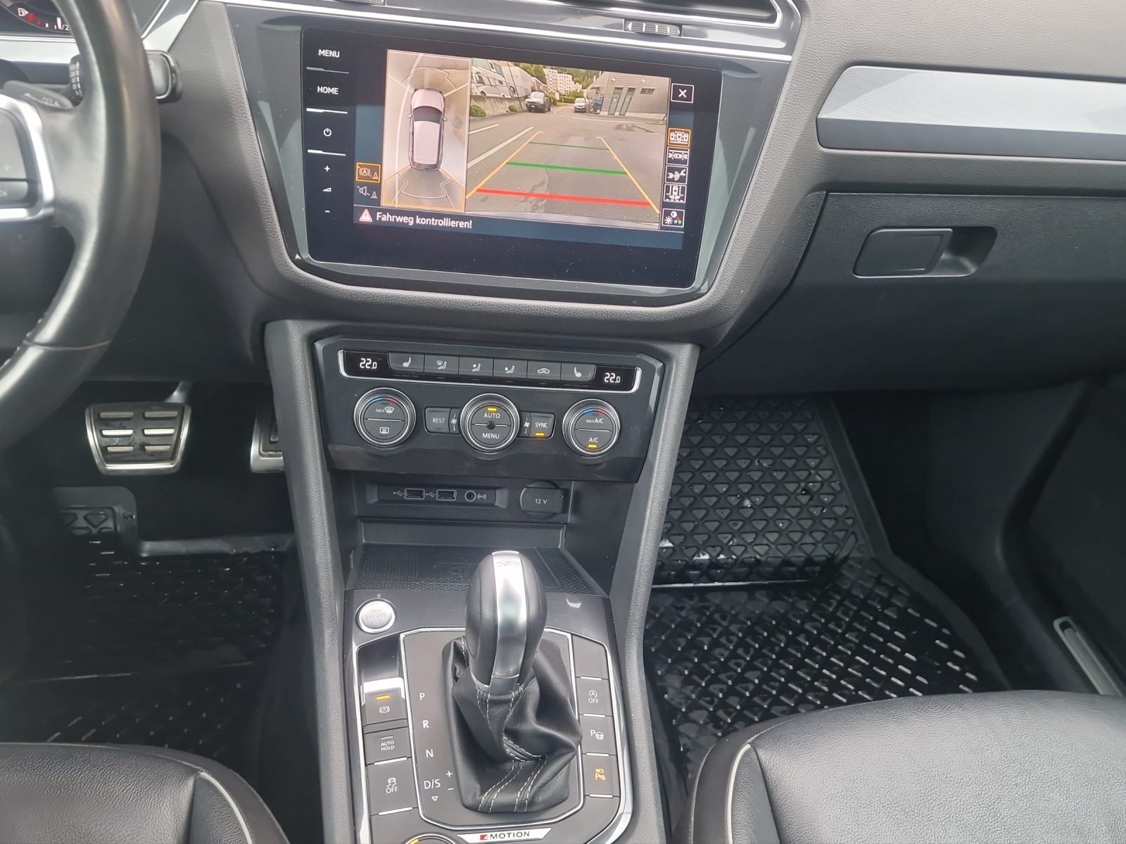 VW Tiguan Allspace 2.0TSI R-Line Highline 4Motion DSG-image-14