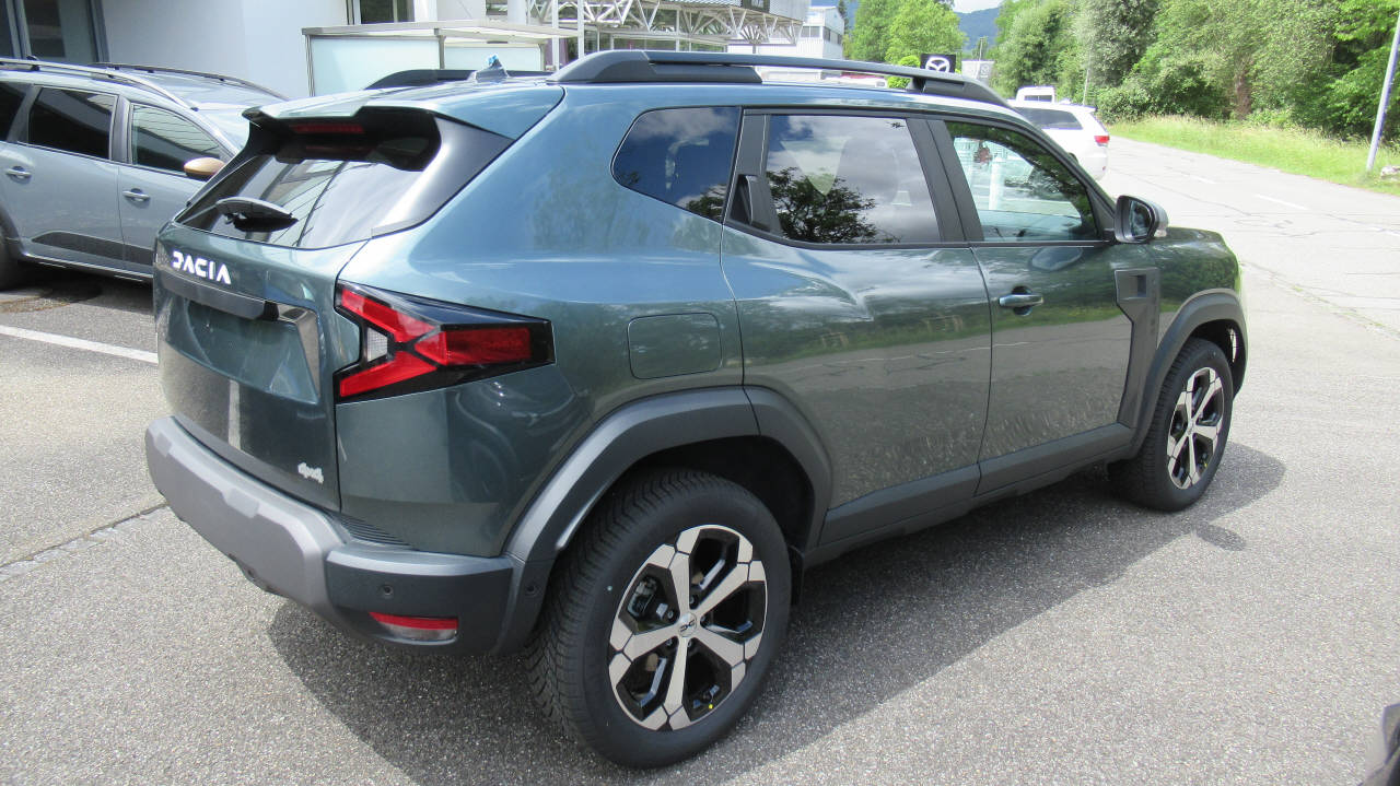 DACIA Duster 1.2 Hybrid Journey 4WD-image-3