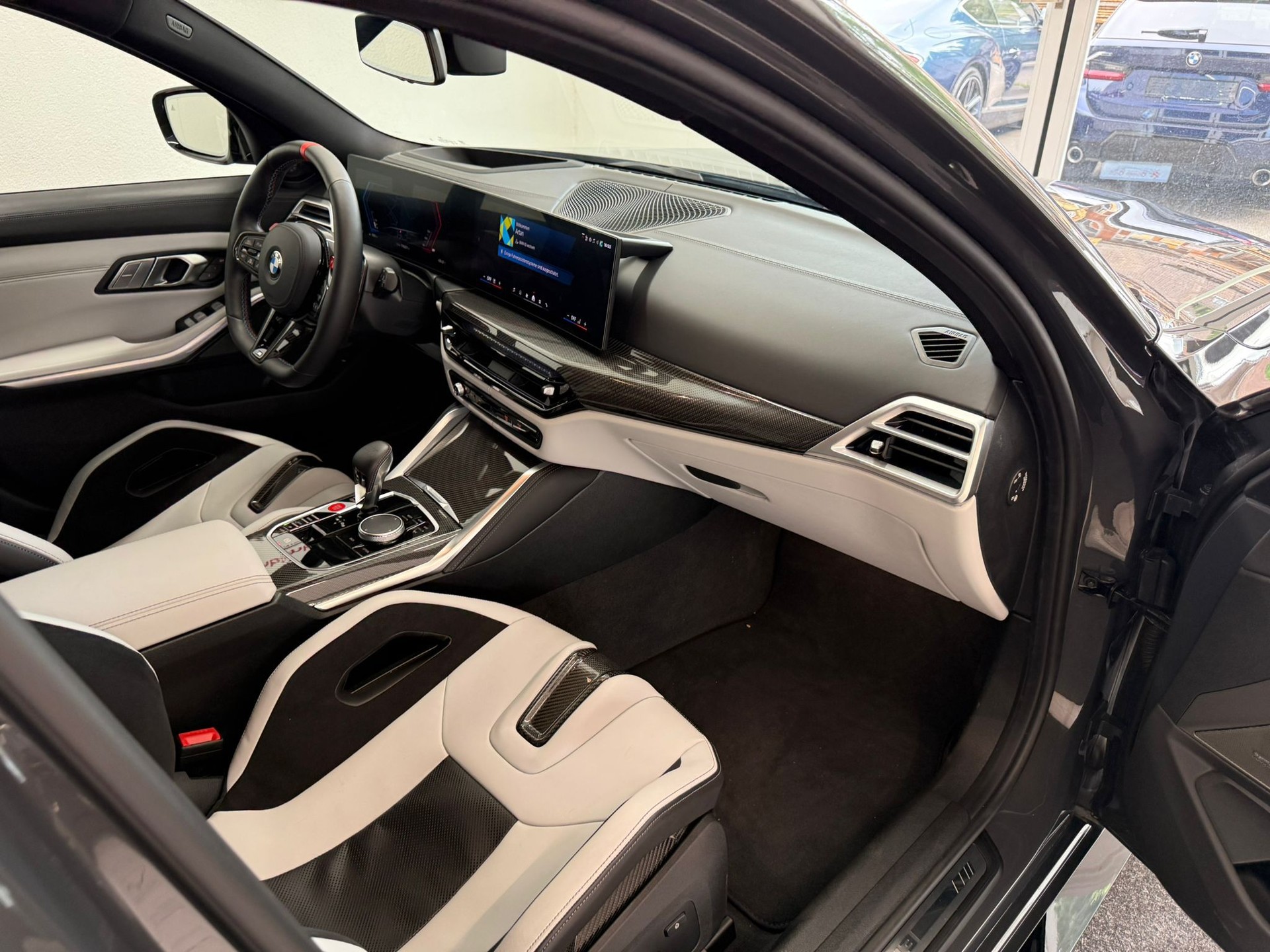 BMW M3 Touring xDrive Competition M-image-8