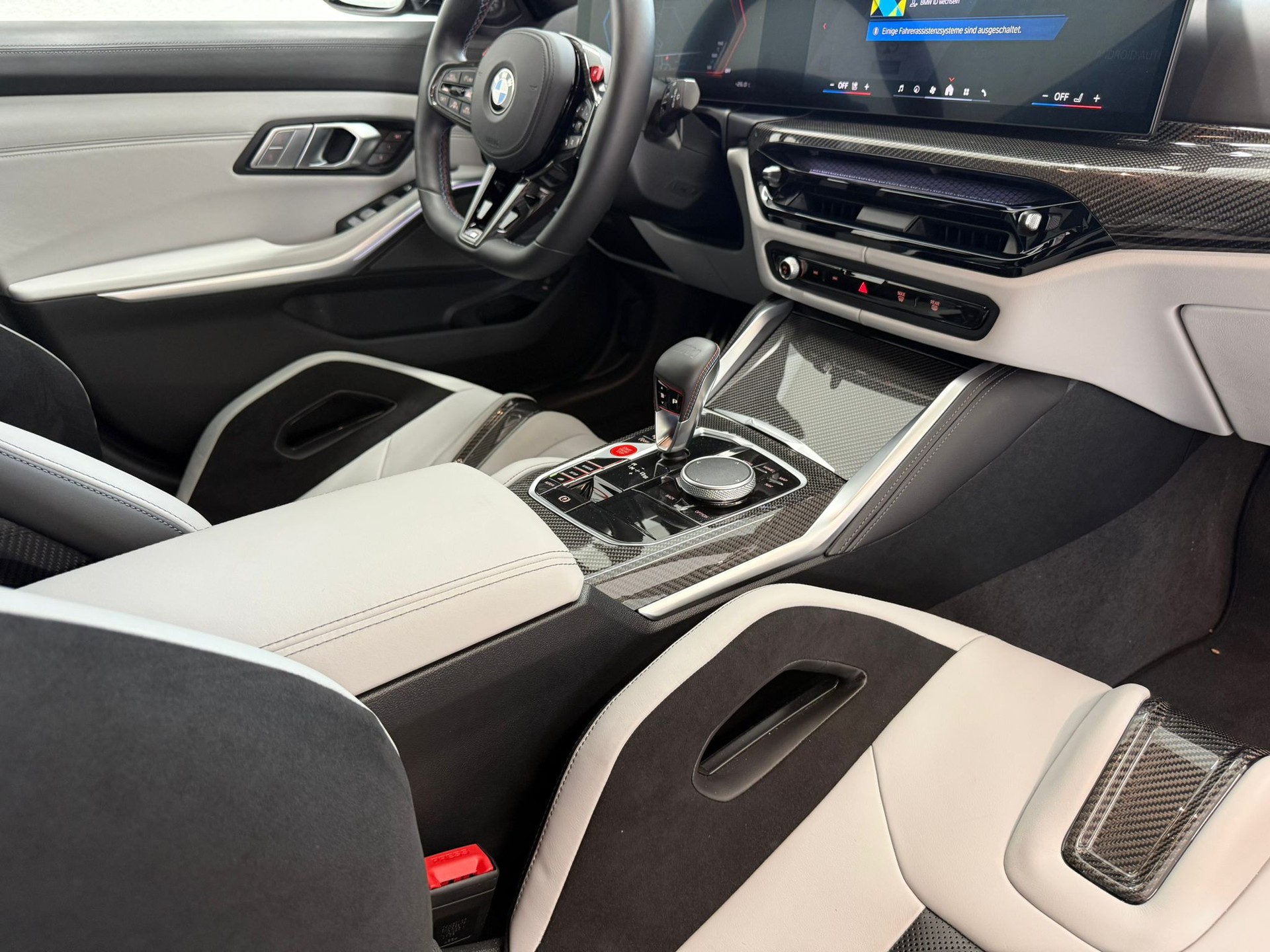 BMW M3 Touring xDrive Competition M-image-13