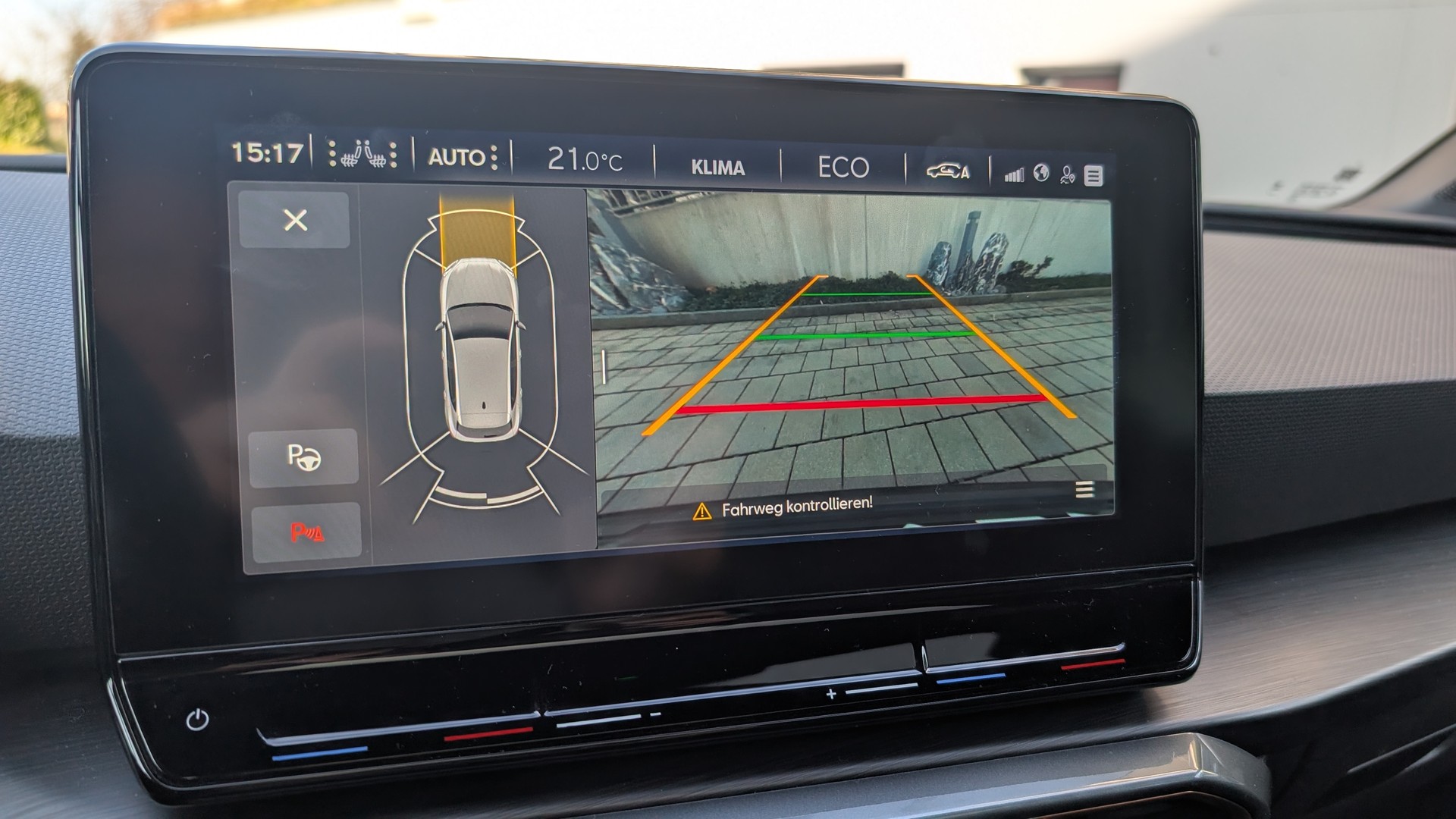 CUPRA 1.4 eHybrid DSG-image-5