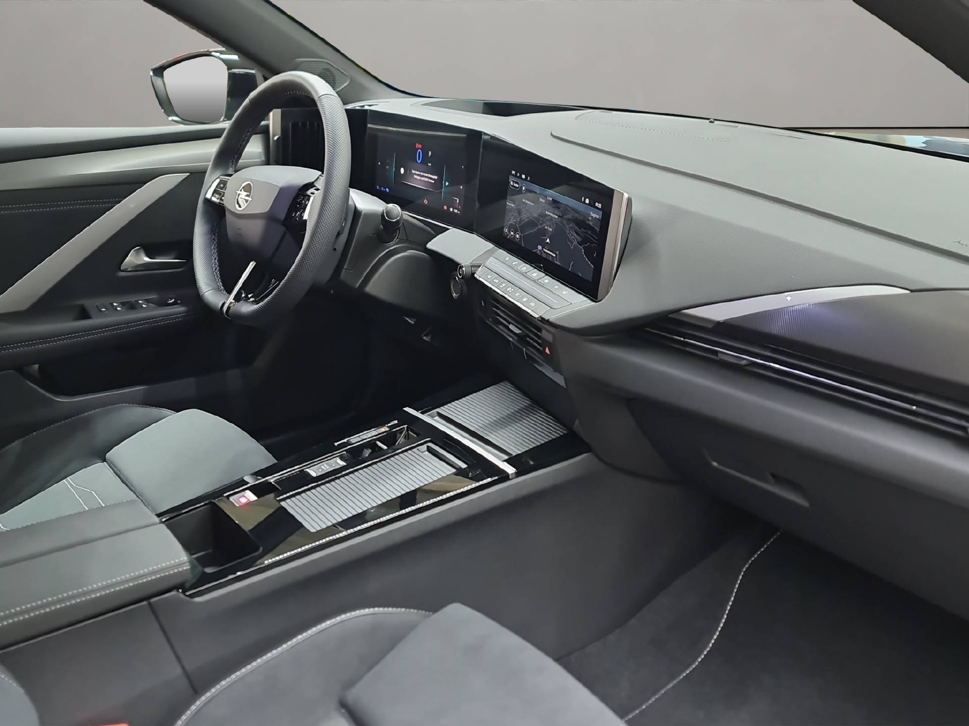 OPEL Astra Sports Tourer 1.6 T PHEV 195 GS-image-10