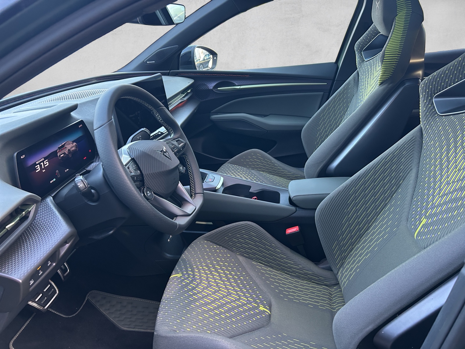 CUPRA Raval 52 kWh VZ Extreme Launch Edition-image-8