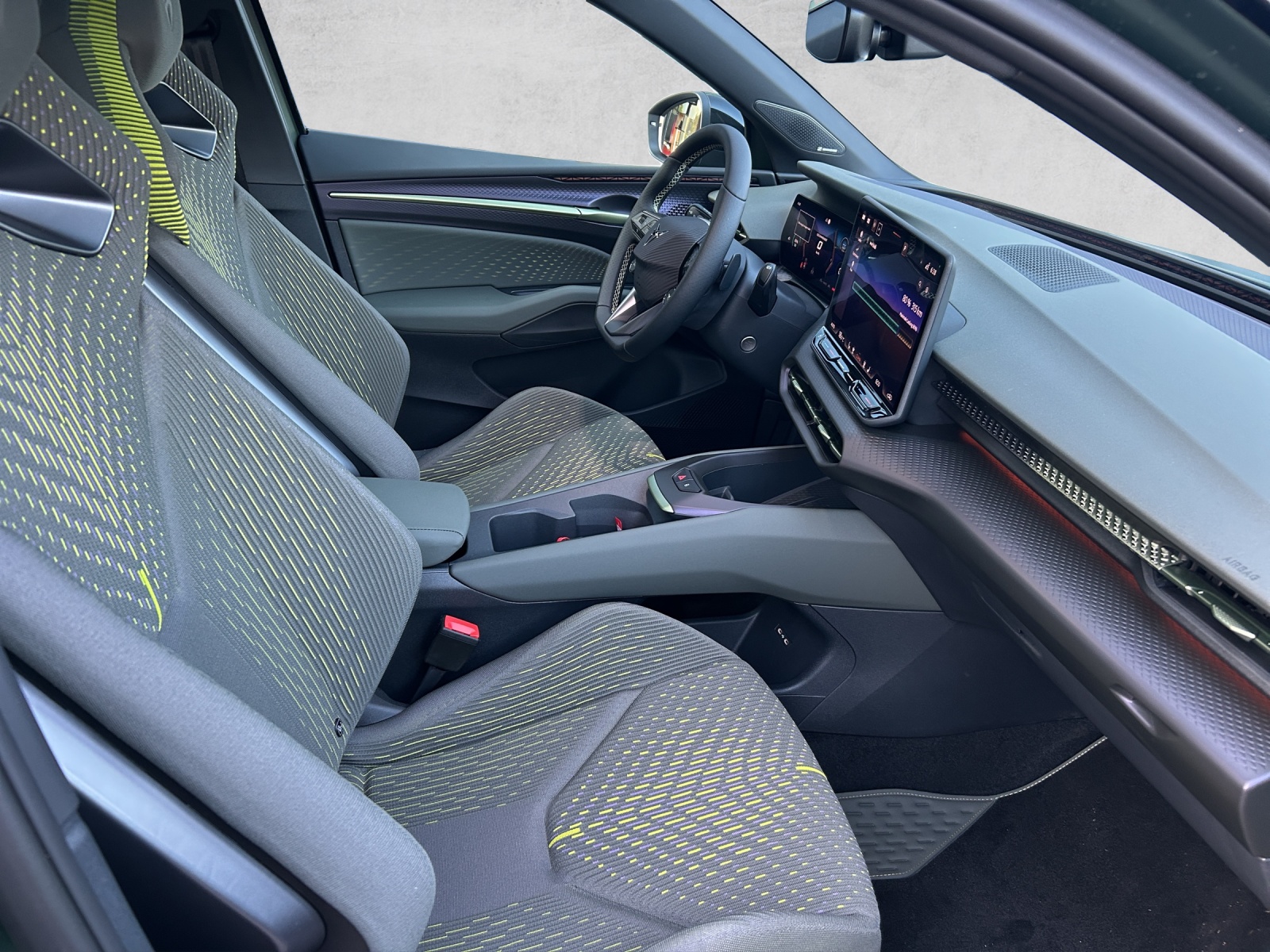 CUPRA Raval 52 kWh VZ Extreme Launch Edition-image-12